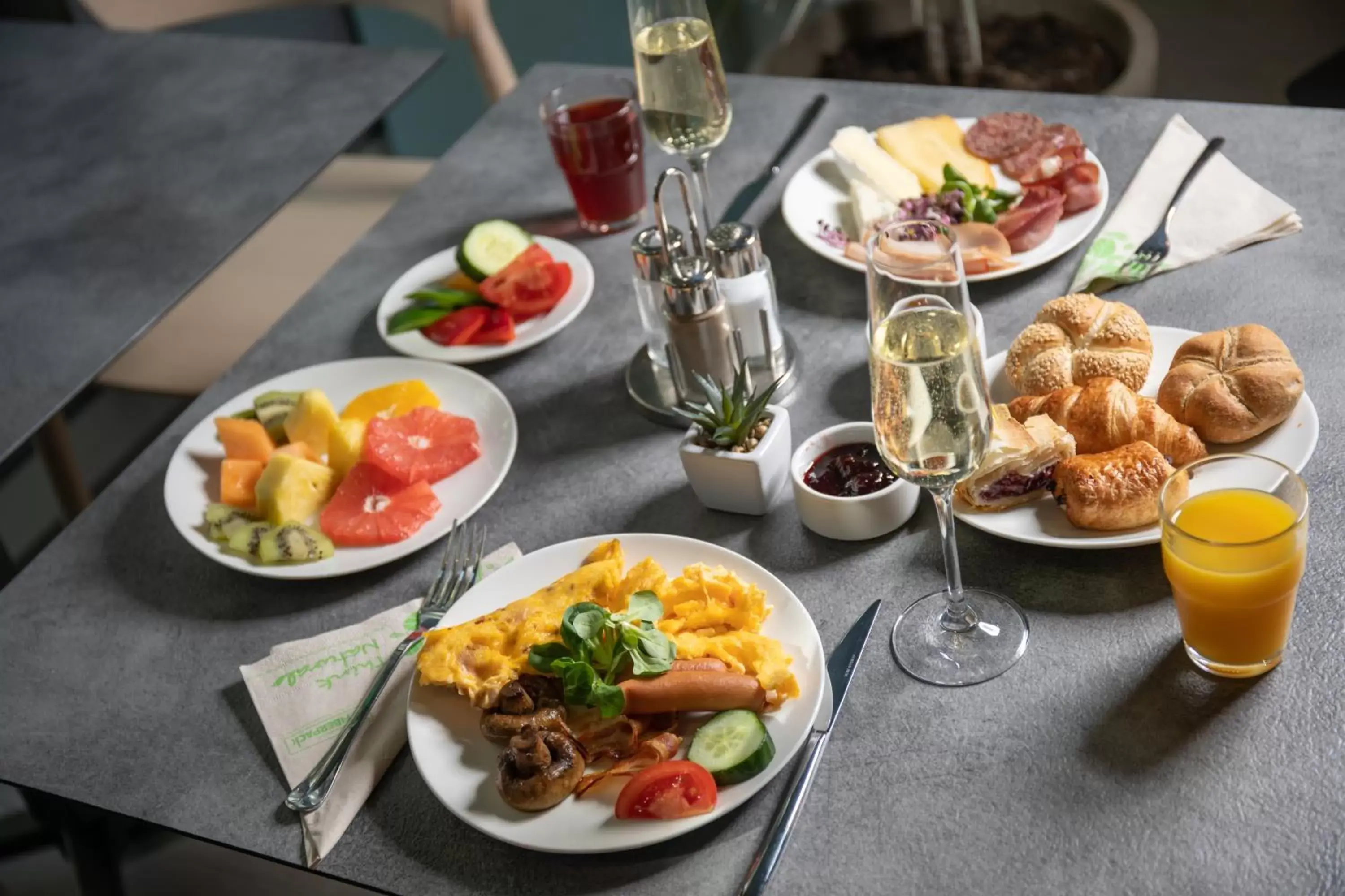 Continental breakfast in Cortile Hotel - Adults Only