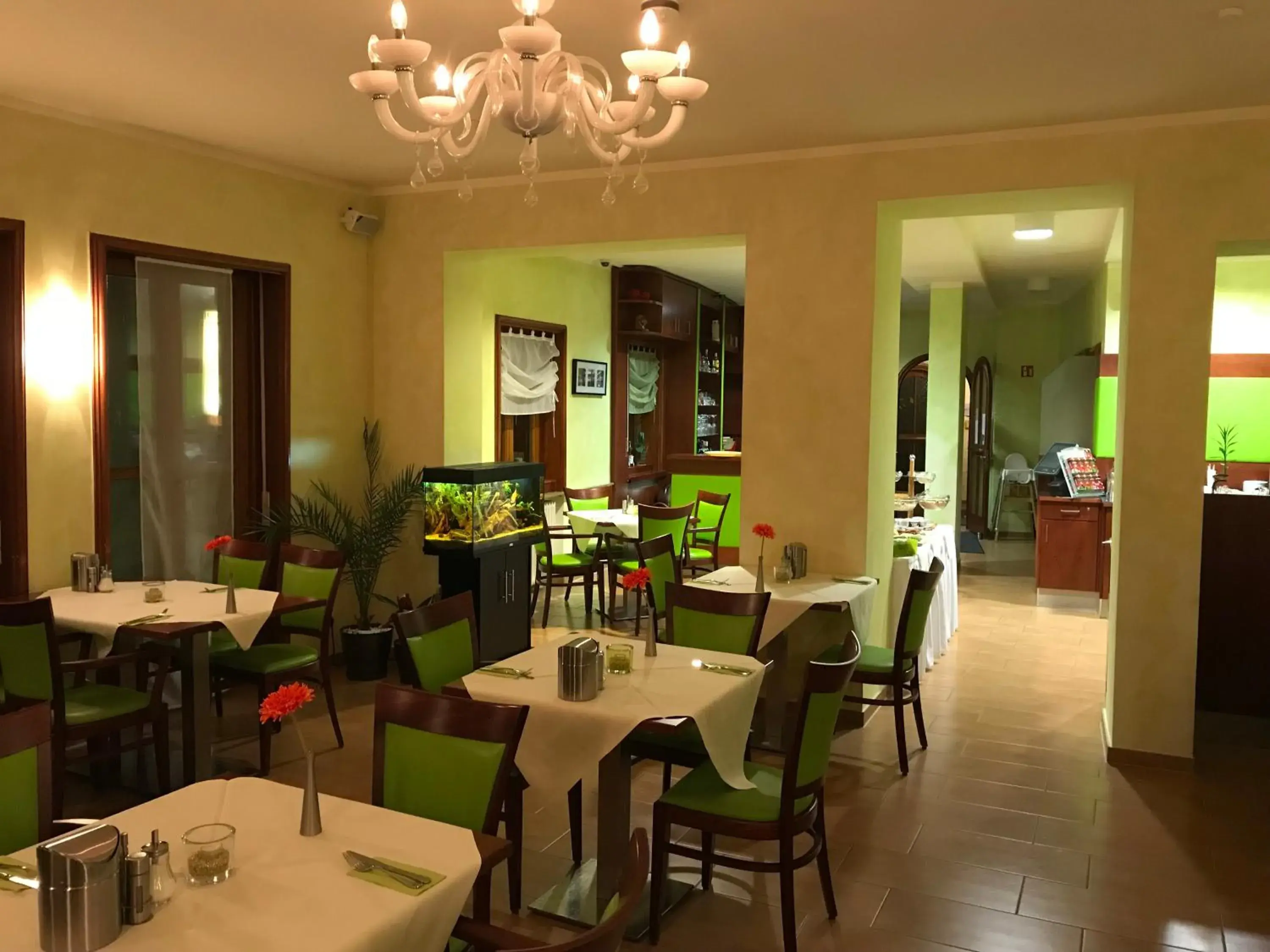 Breakfast, Restaurant/Places to Eat in Parkhotel Zirndorf