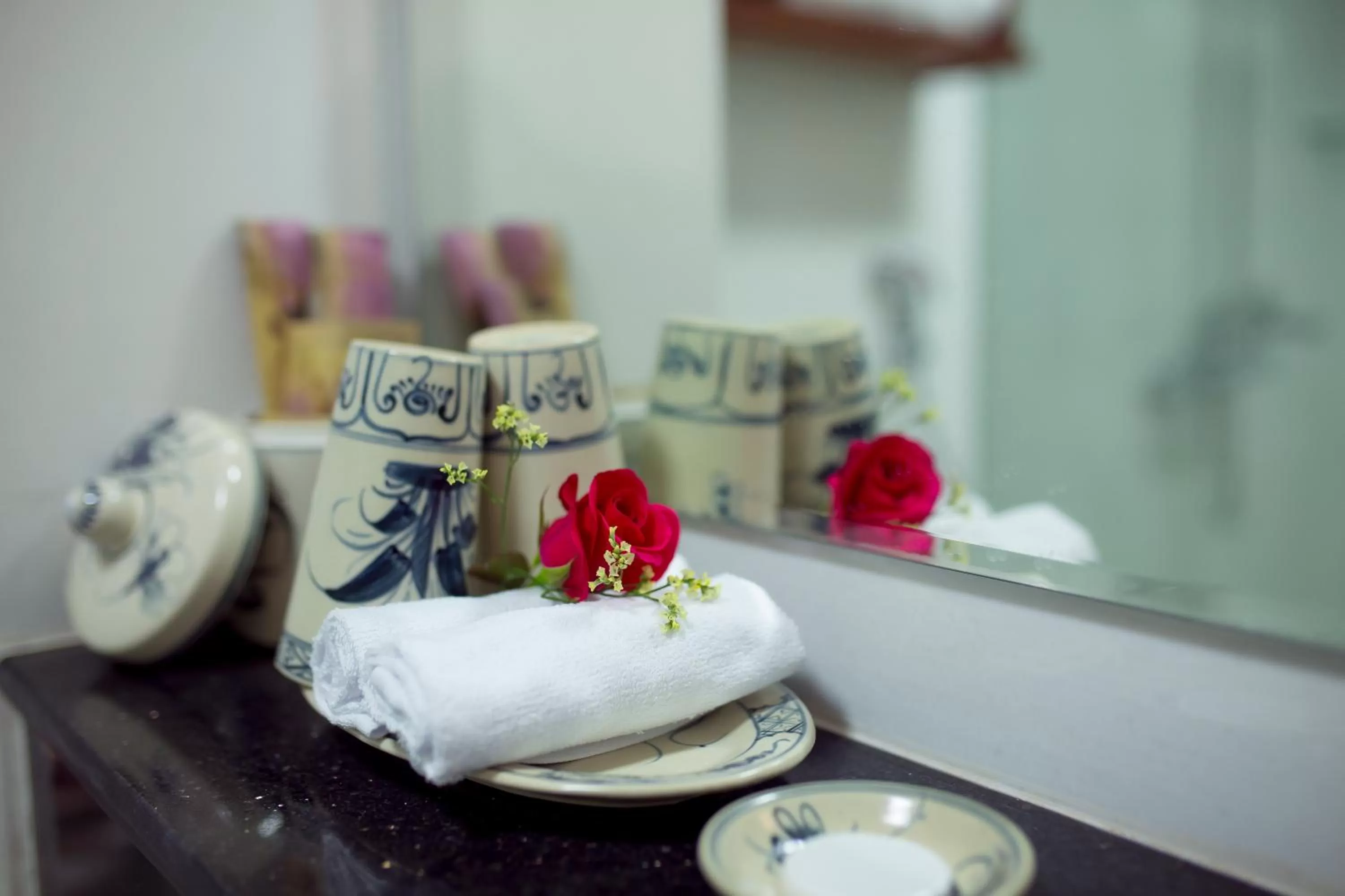 Bathroom in Antique Angel Hotel