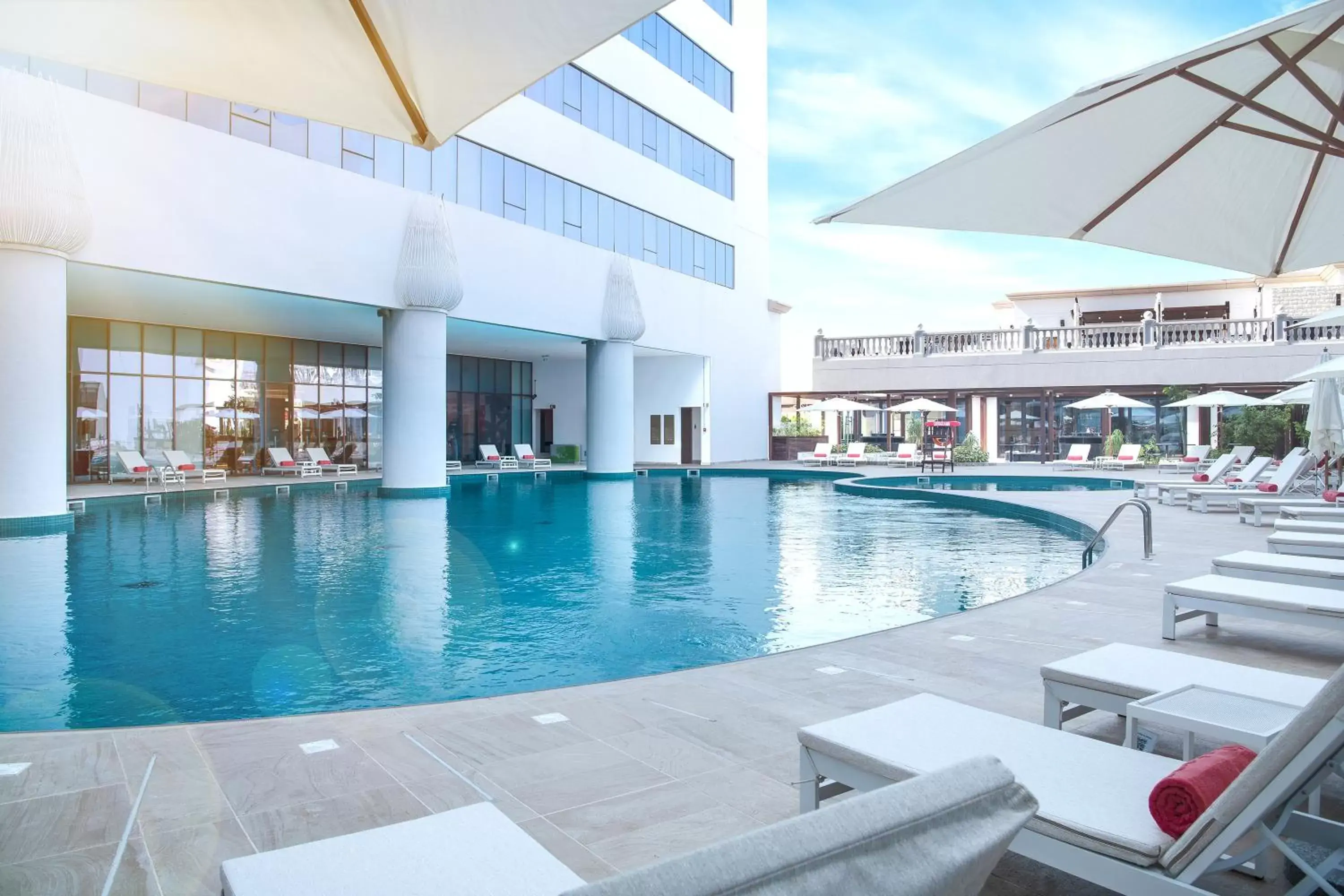 Swimming Pool in Al Jaddaf Rotana Suite Hotel