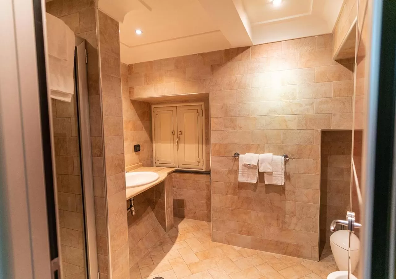 Bathroom in Hotel Diamond