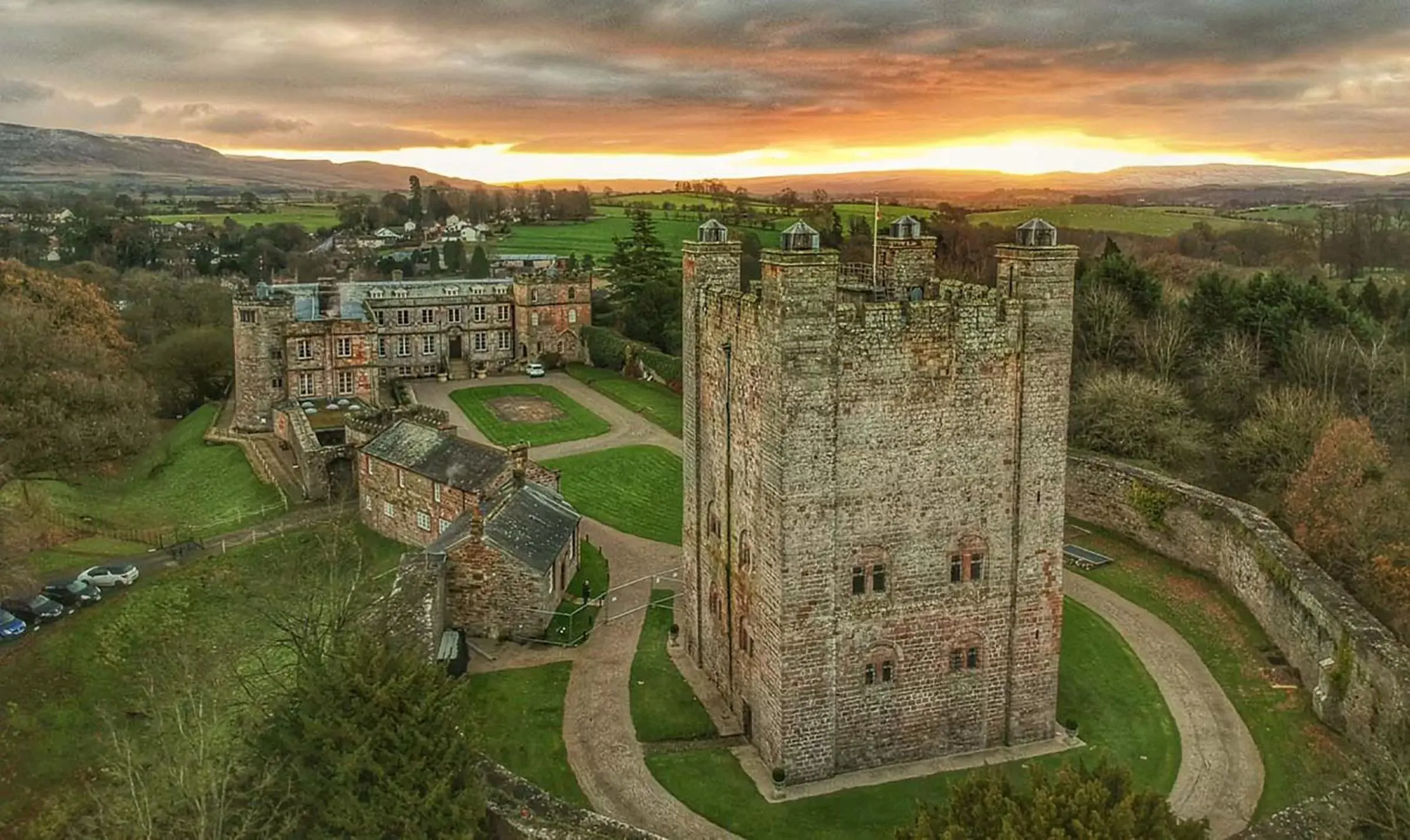 View (from property/room), Bird's-eye View in Appleby Castle