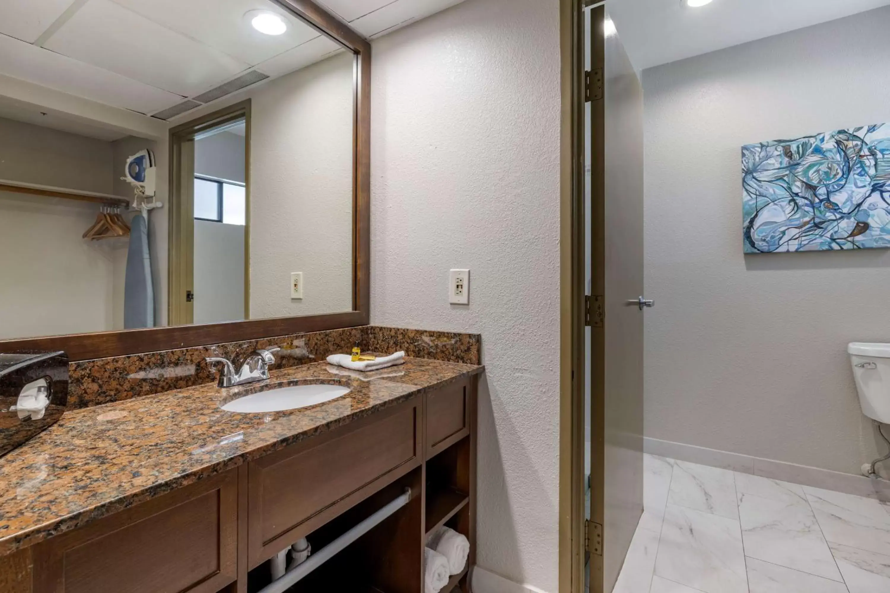 Bathroom in The Encinitan Hotel & Suites