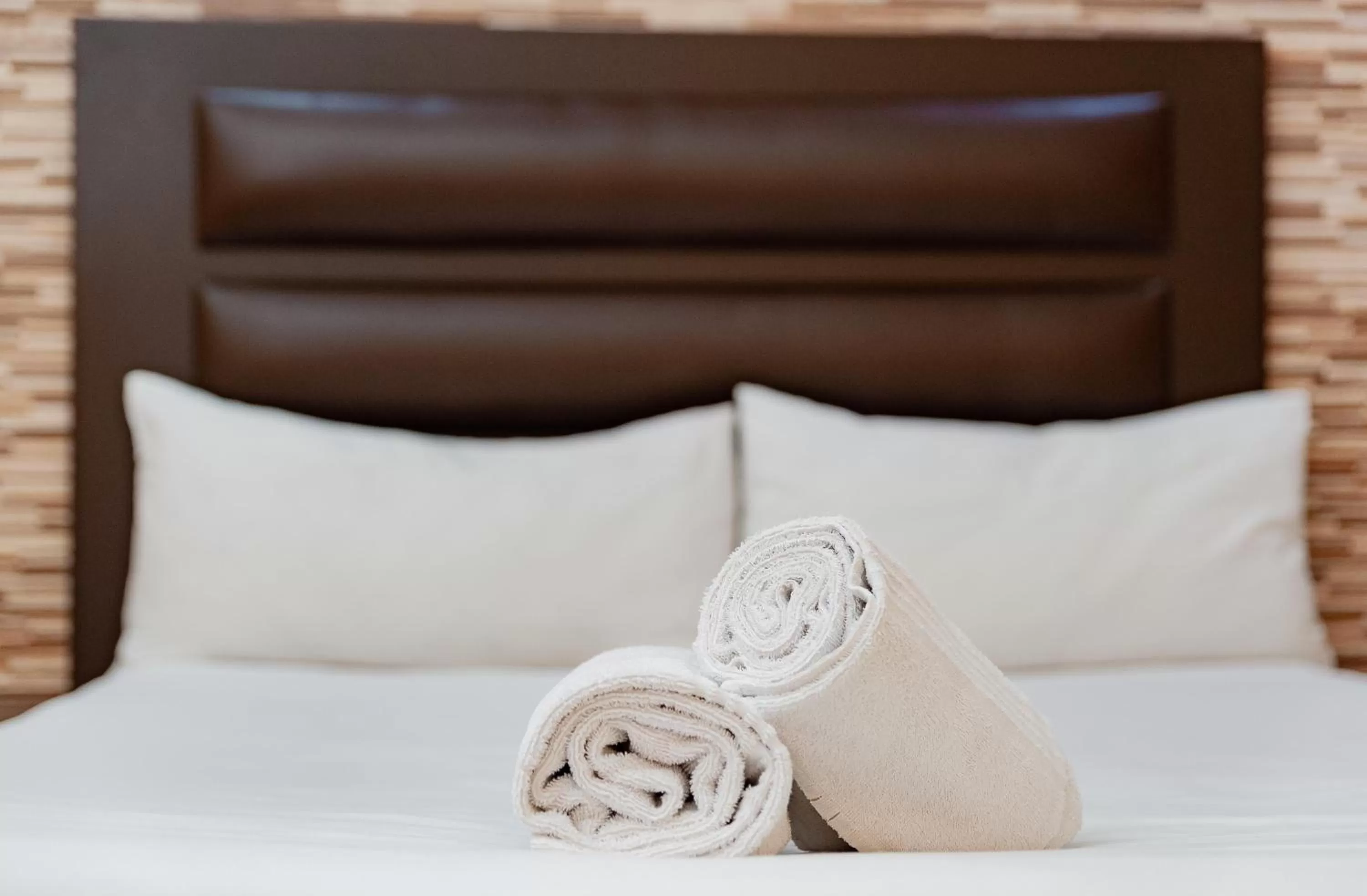 Bed in Bayside Hotel 100 Pixley Kaseme Street (West Street)