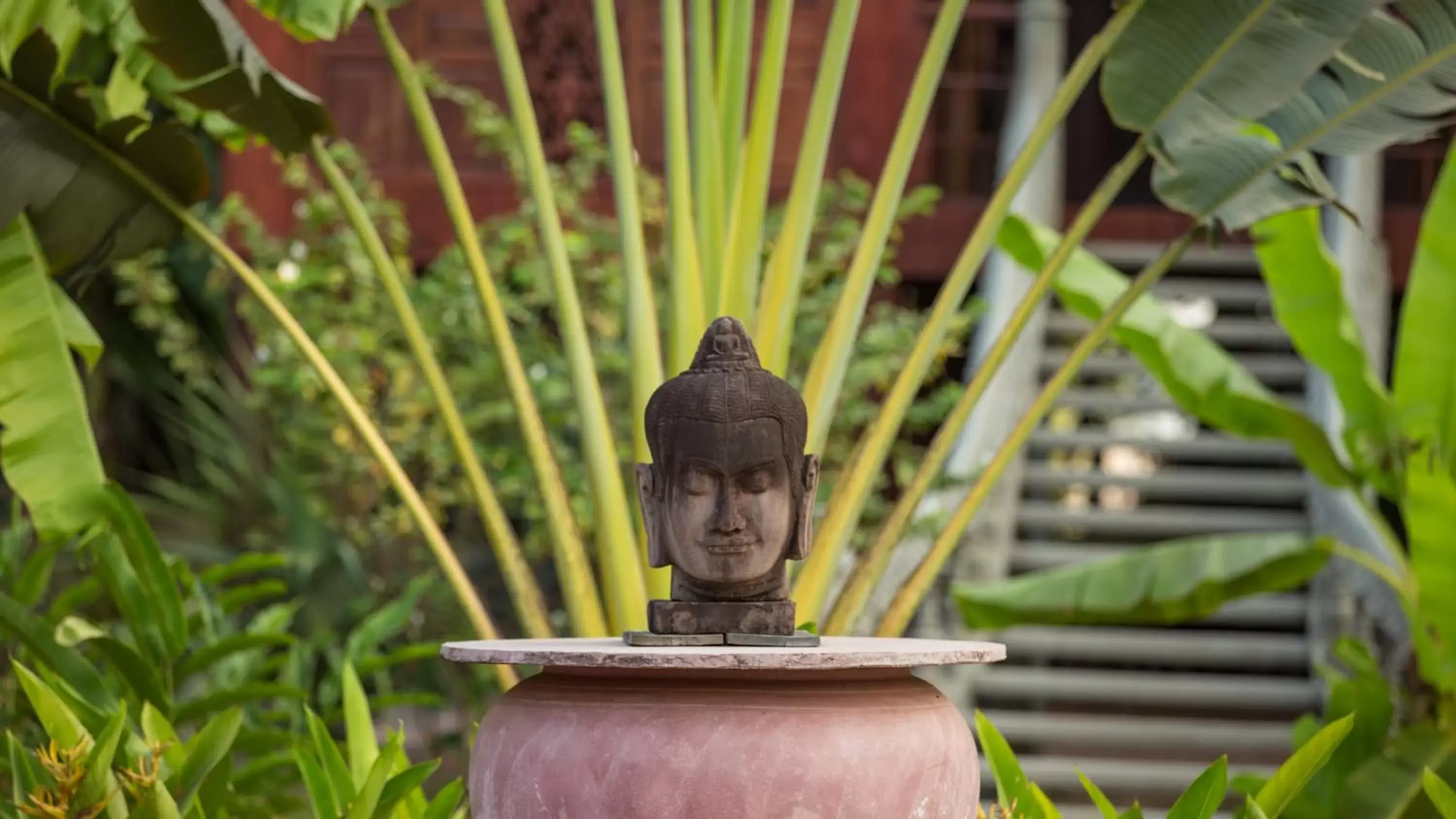 Garden in Soriyabori Villas Resort