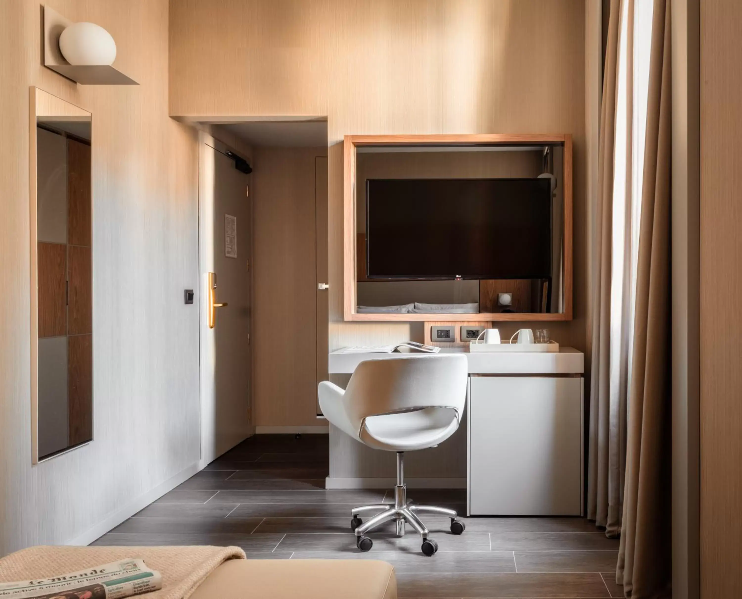 Superior Double Room in Hotel Cristoforo Colombo - Preferred Hotels & Resorts Superior Double Room in Hotel Cristoforo Colombo - Preferred Hotels & Resorts