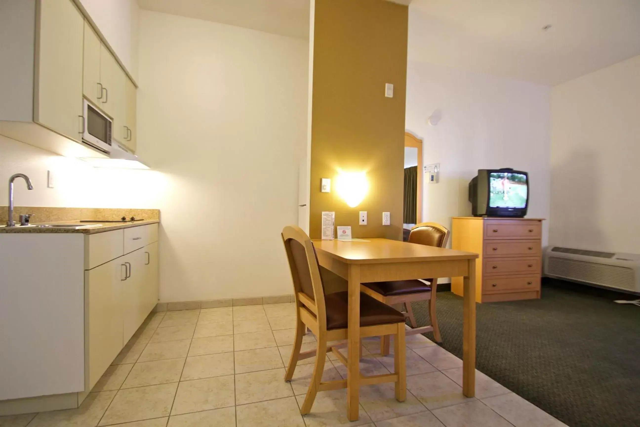 Kitchen or kitchenette, Dining Area in Studio 6-Bakersfield, CA