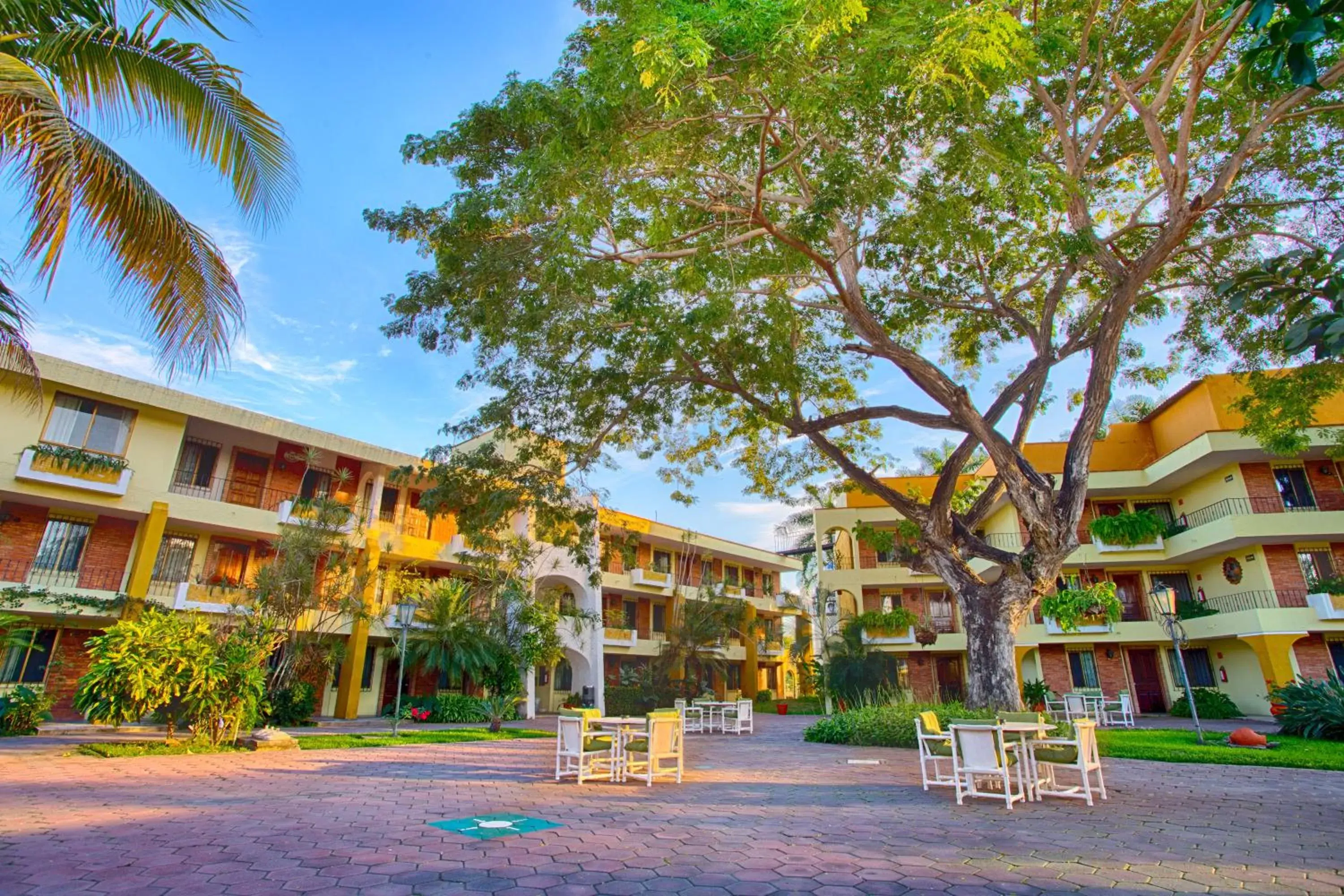 Patio, Property Building in Hotel Garza Canela