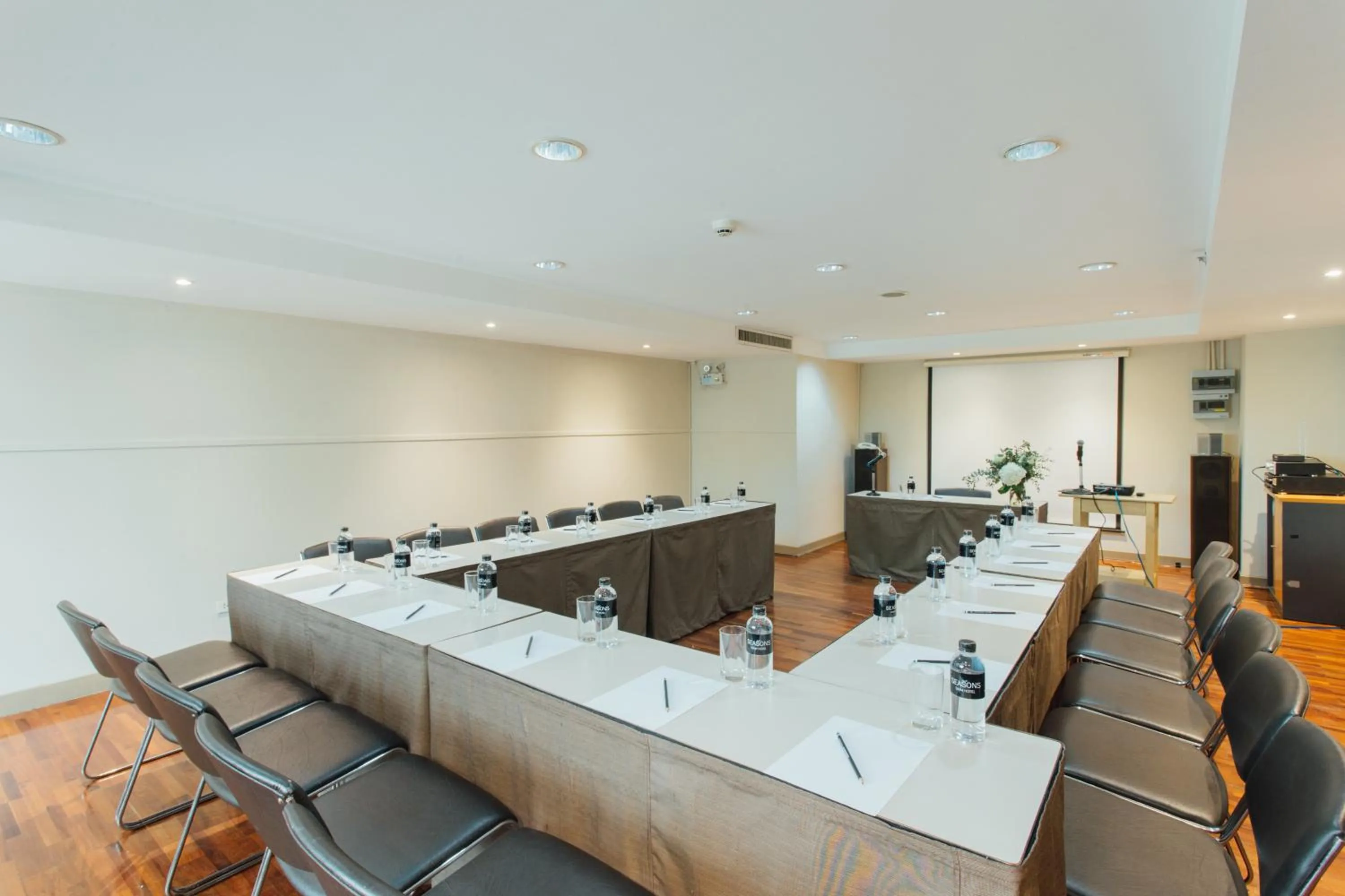 Banquet/Function facilities in Seasons Siam Hotel