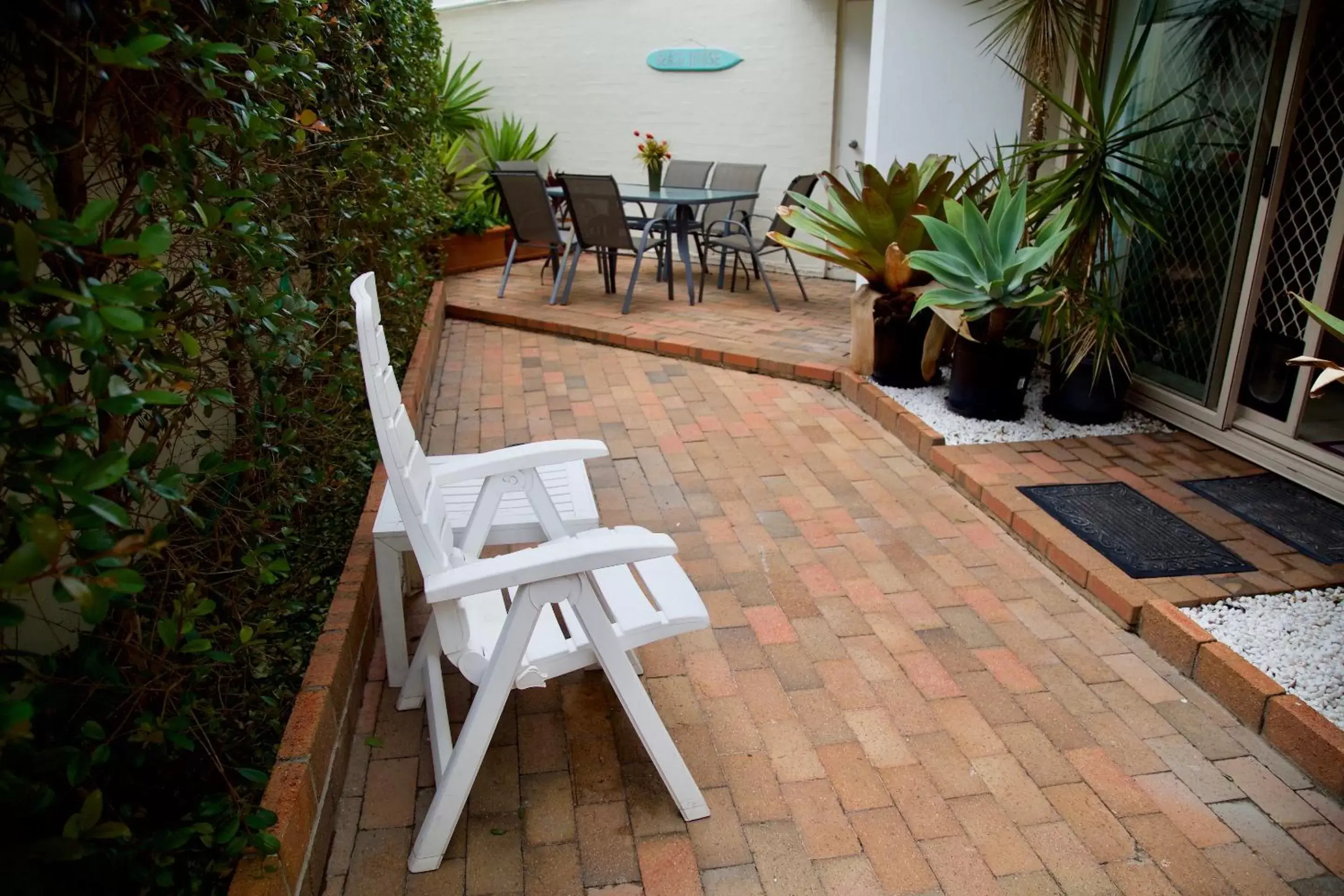 Inner courtyard view in Osprey Apartments Inner courtyard view in Osprey Apartments