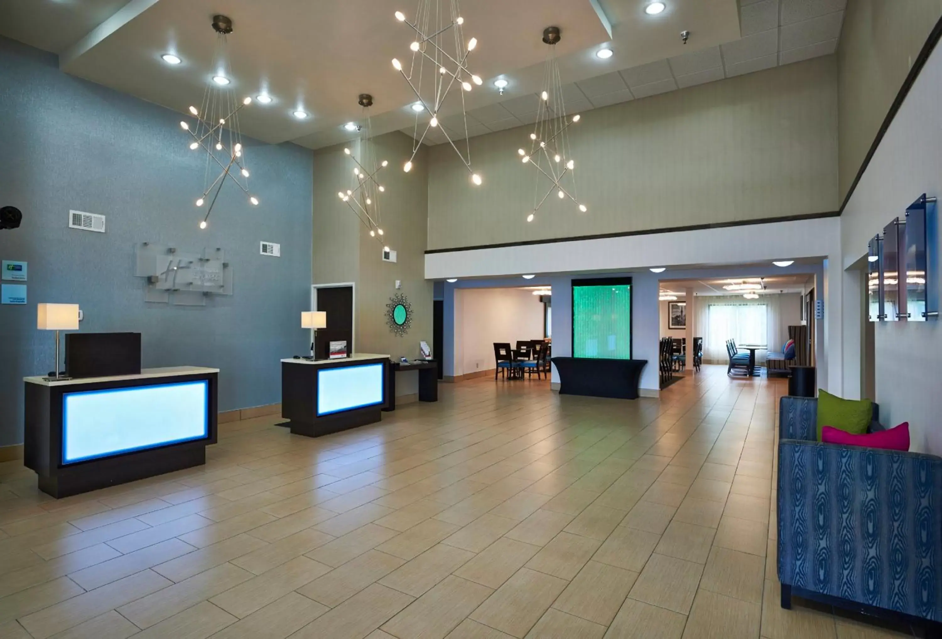 Lobby or reception, Lobby/Reception in Holiday Inn Express & Suites Birmingham South - Pelham, an IHG Hotel