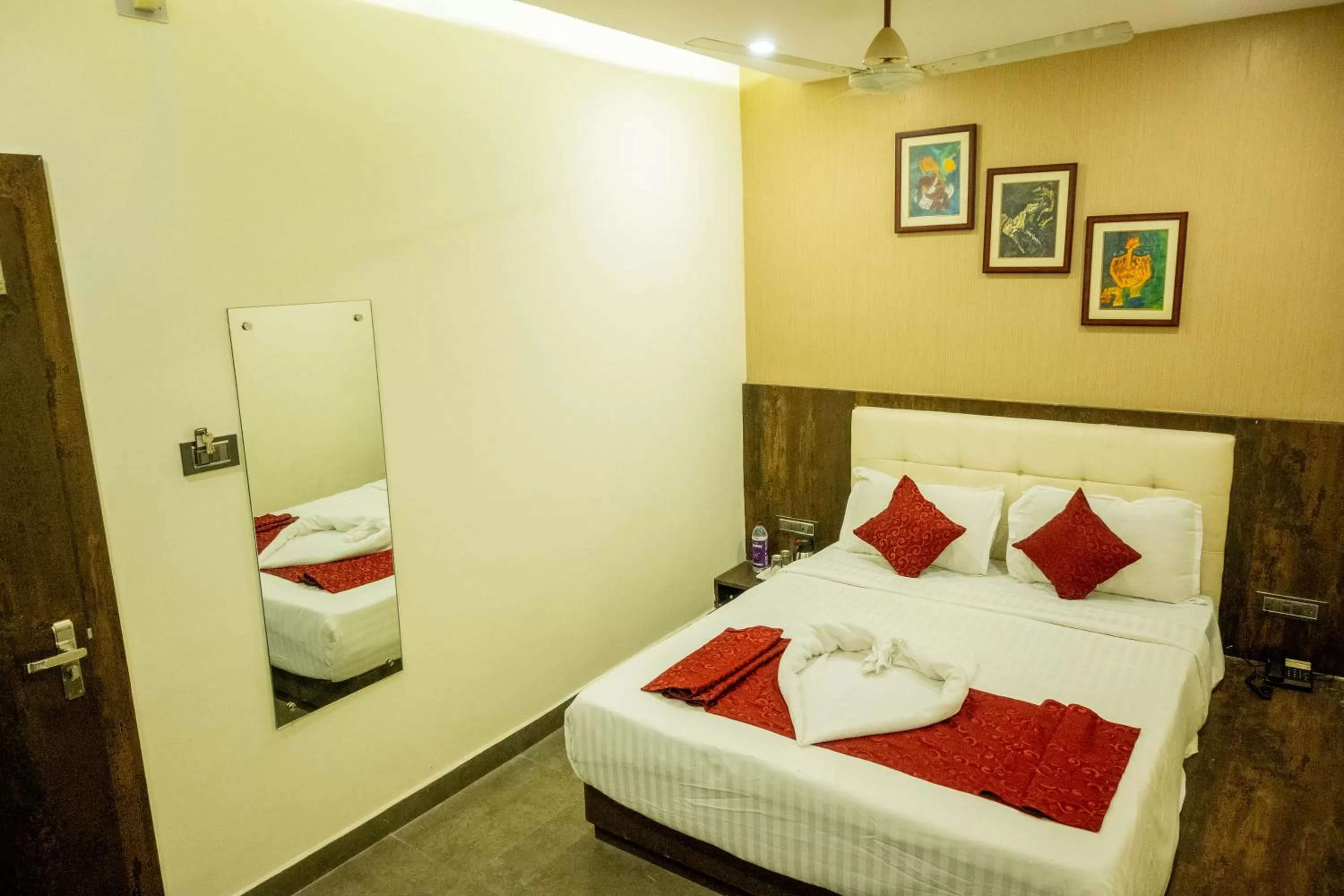 Bed in Vinayak Bhavan By Vinayak Hotels
