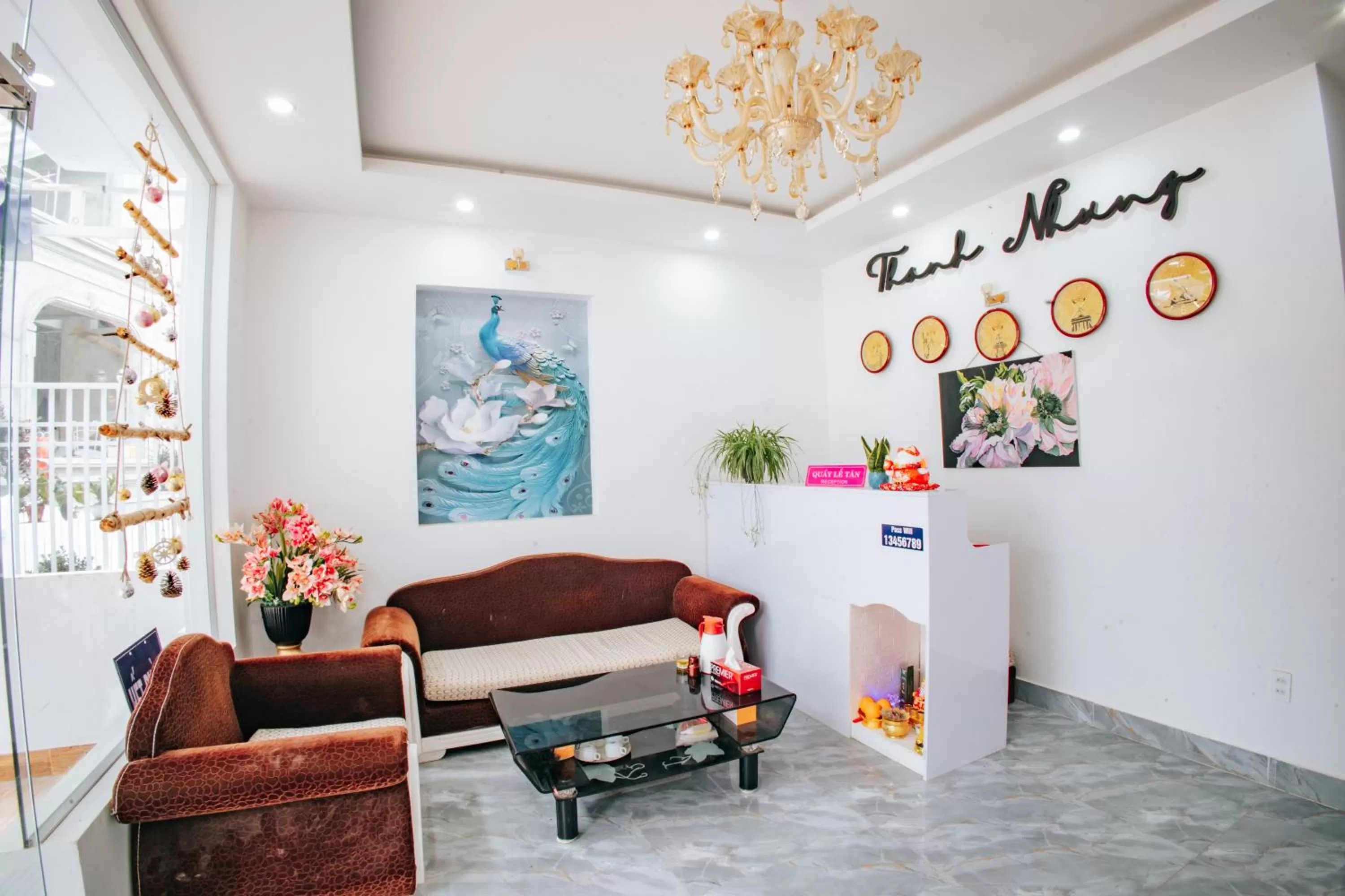 Living room, Lobby/Reception in Hotel Thanh Nhung