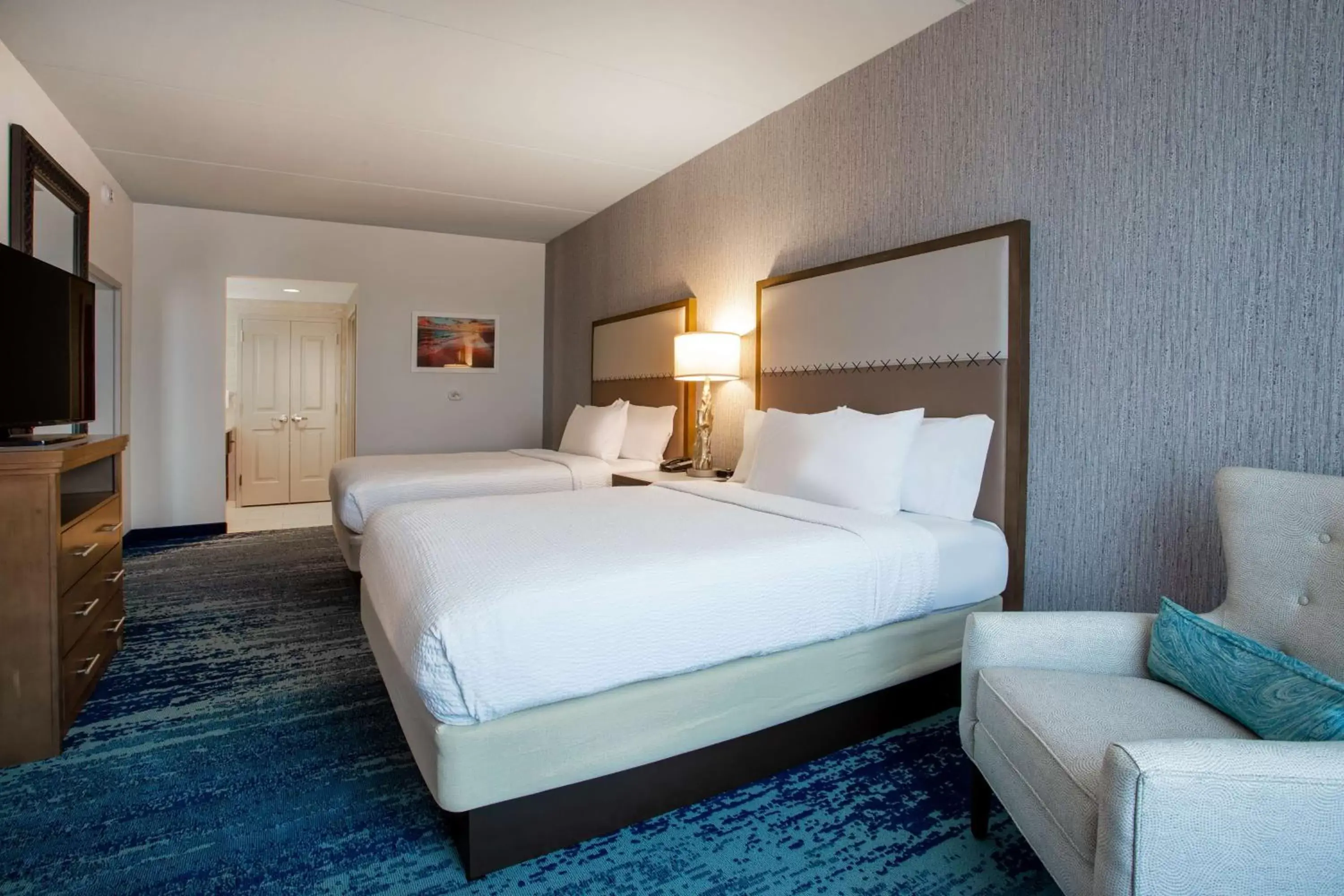 Bed in Homewood Suites By Hilton Myrtle Beach Coastal Grand Mall