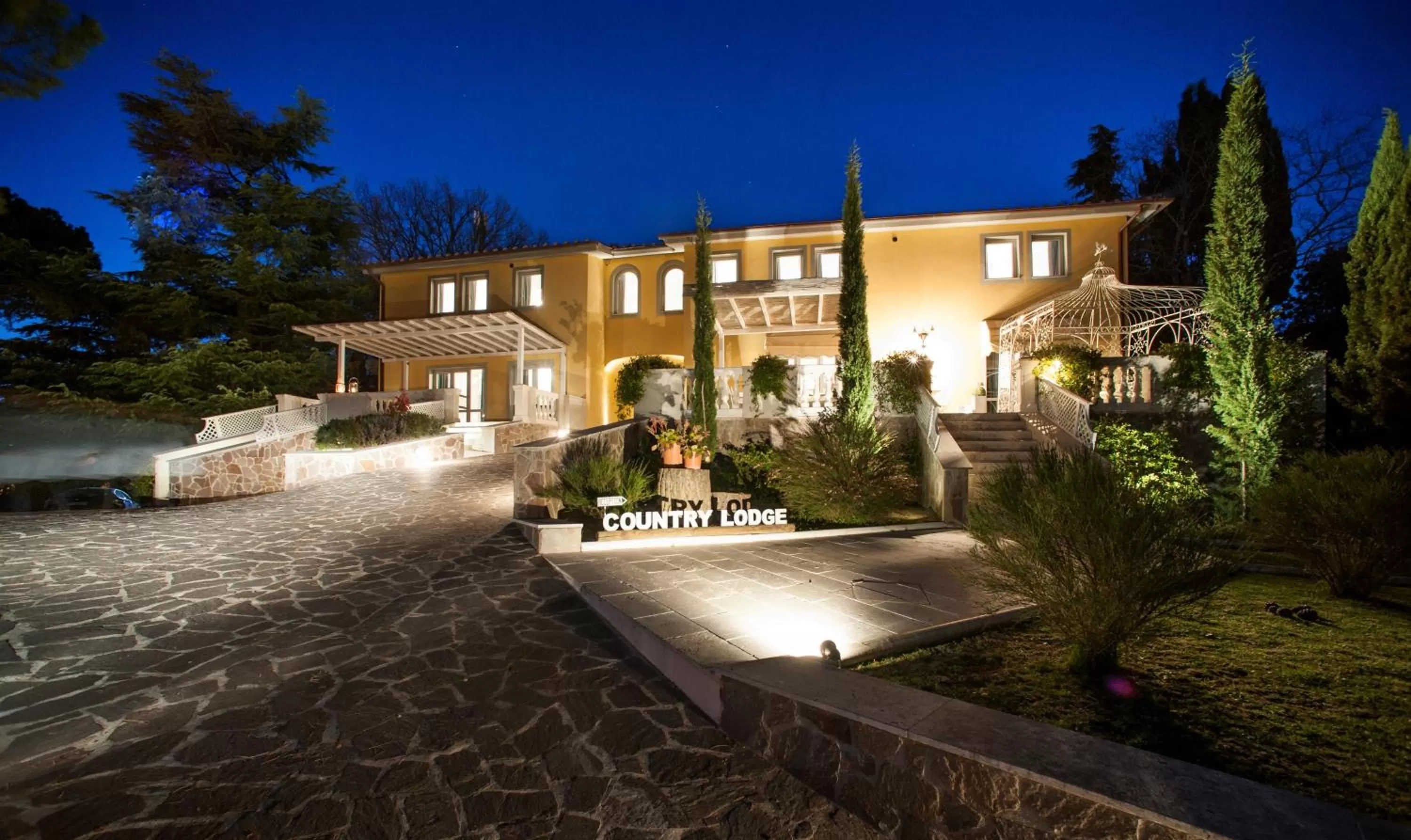 Facade/entrance in Country Lodge B&B