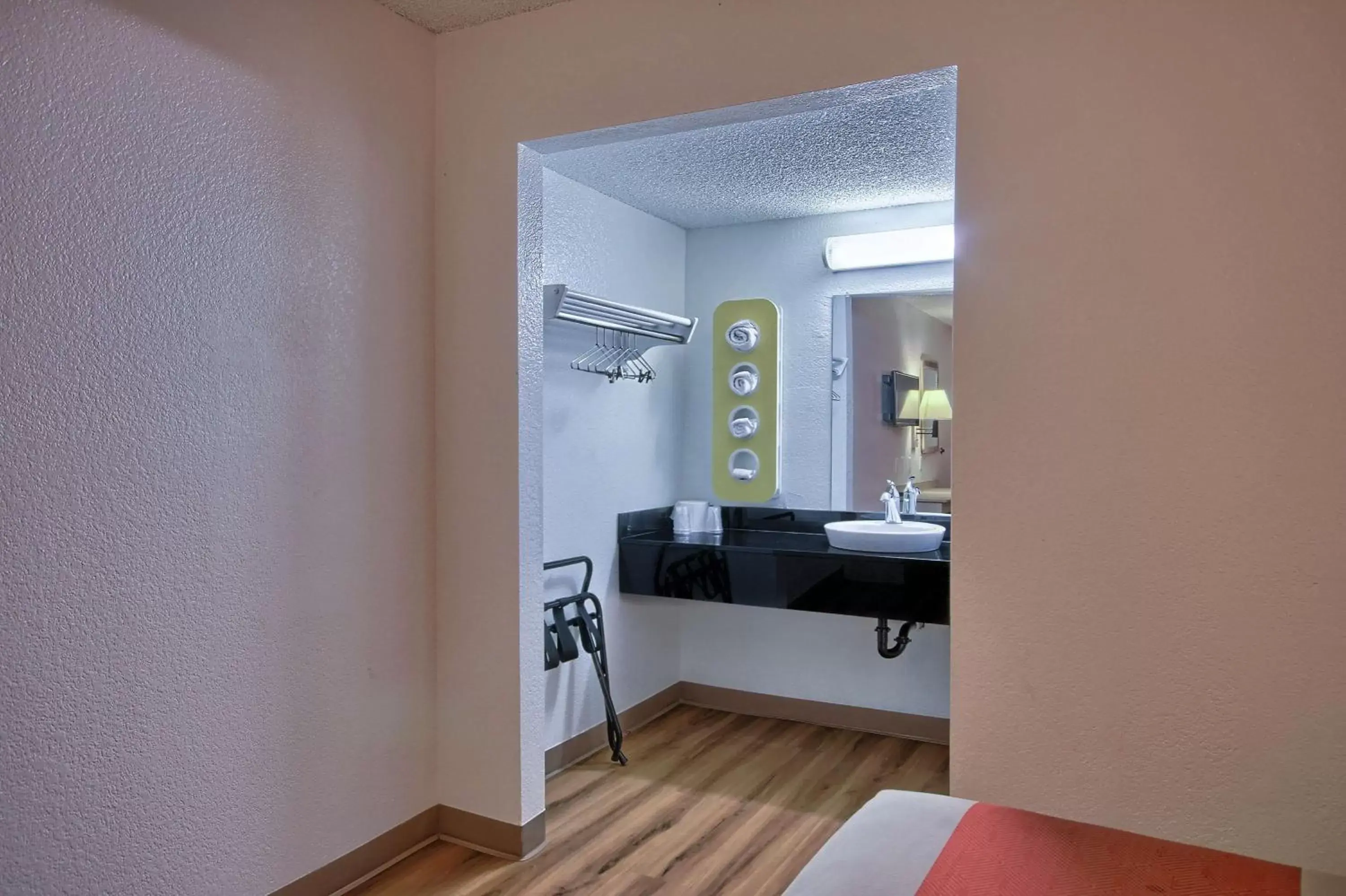 Bathroom in Motel 6-Fresno, CA - Blackstone South Bathroom in Motel 6-Fresno, CA - Blackstone South