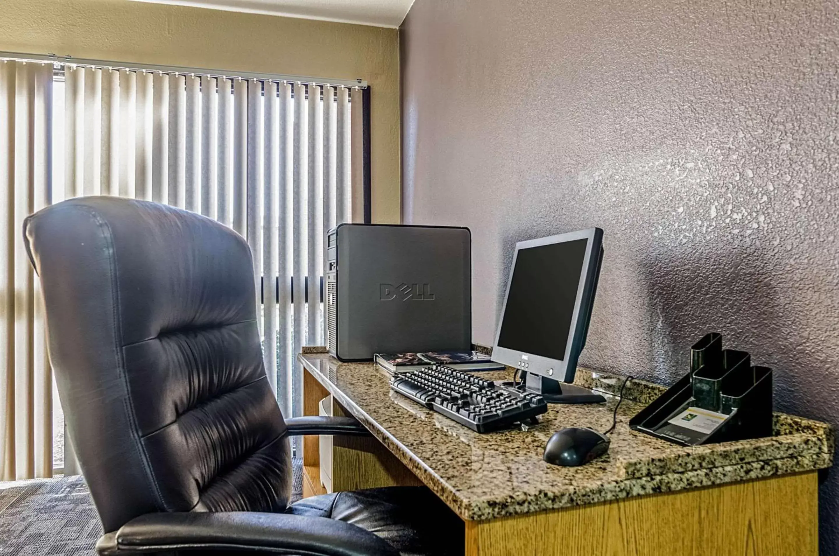 On site, Business Area/Conference Room in Quality Inn South
