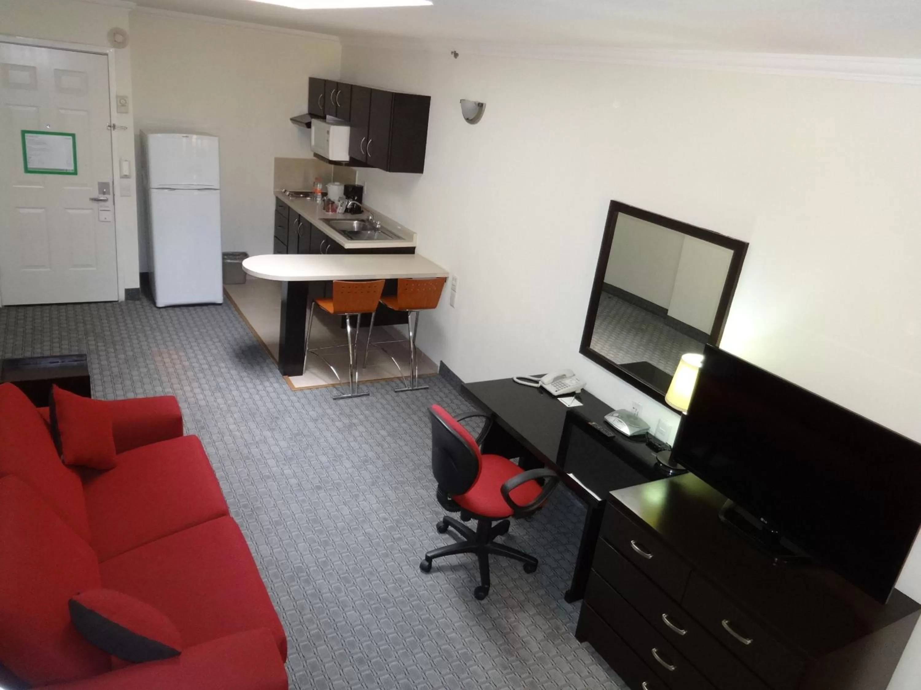 Photo of the whole room in Ramada by Wyndham Ciudad de Mexico Perinorte