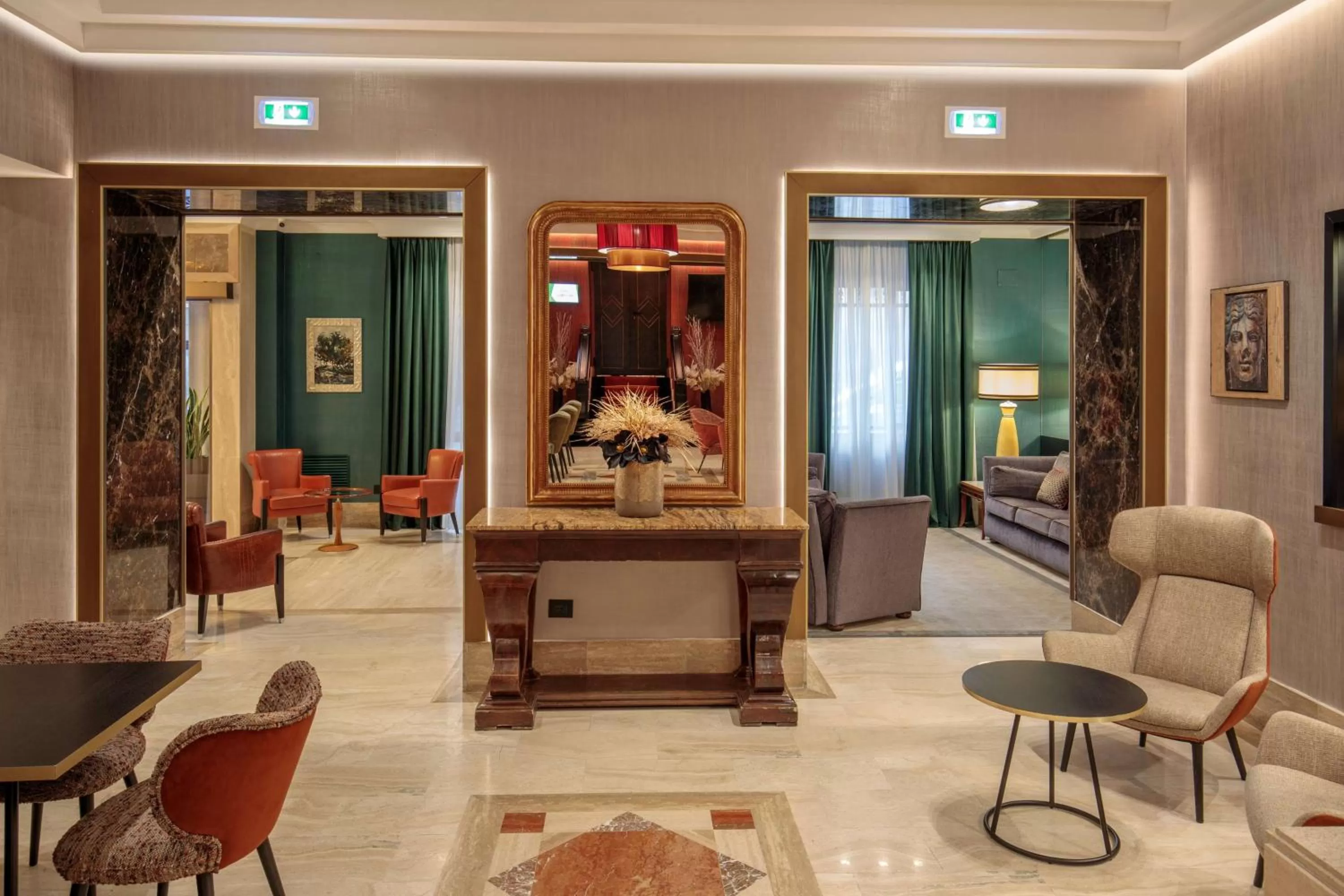 Lobby or reception in Hotel Diana Roof Garden