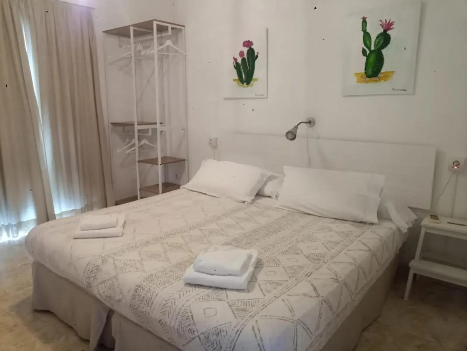Double or Twin Room in La Moraga de Poniente Malaga Hostel Double or Twin Room in La Moraga de Poniente Malaga Hostel