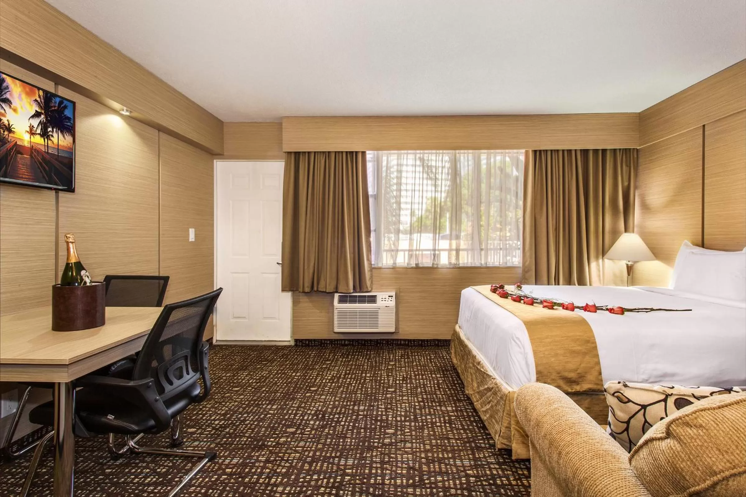 Photo of the whole room, Bed in Ocean Beach Palace