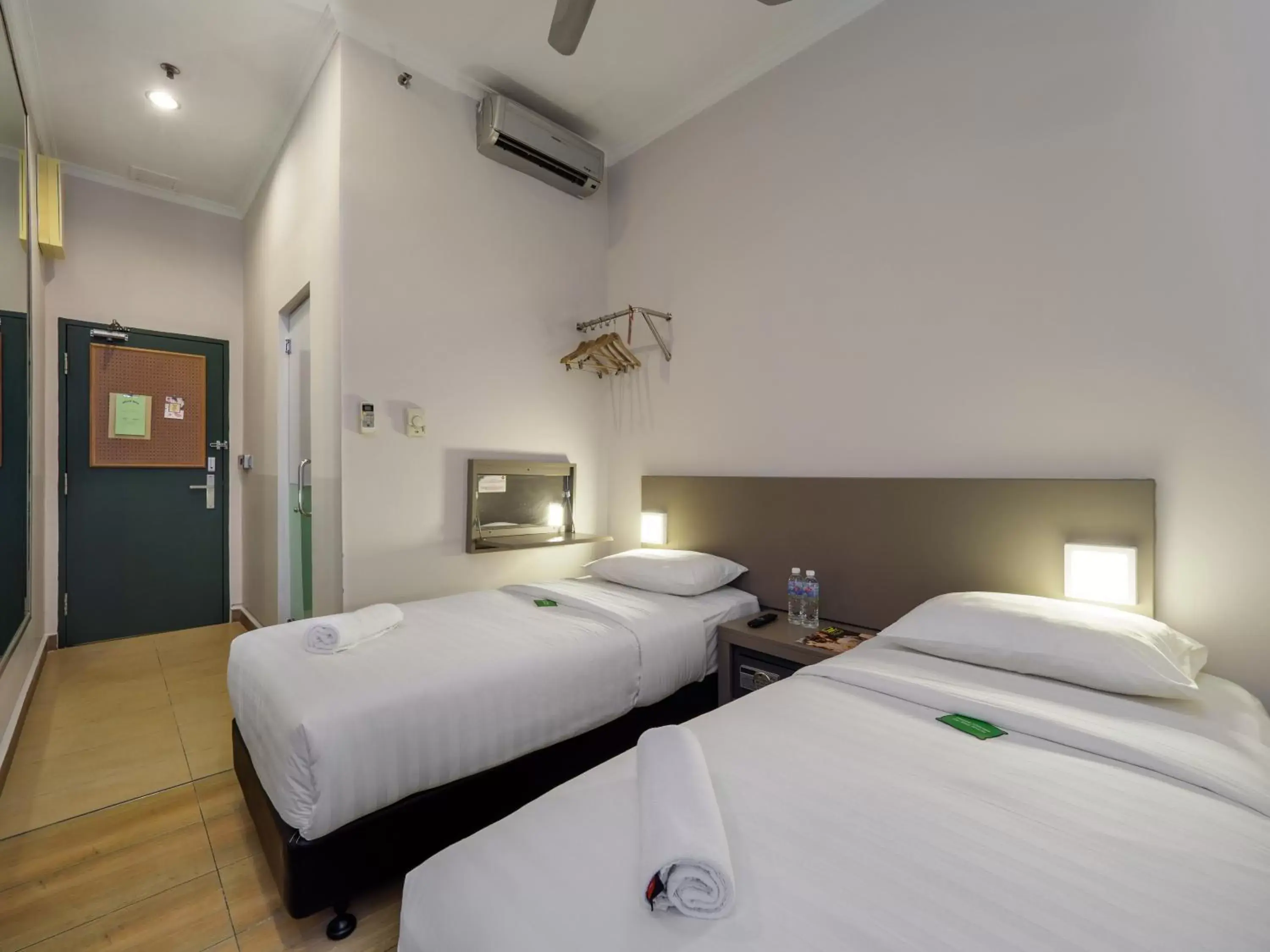 Bedroom, Bed in Tune Hotel - 1Borneo Kota Kinabalu