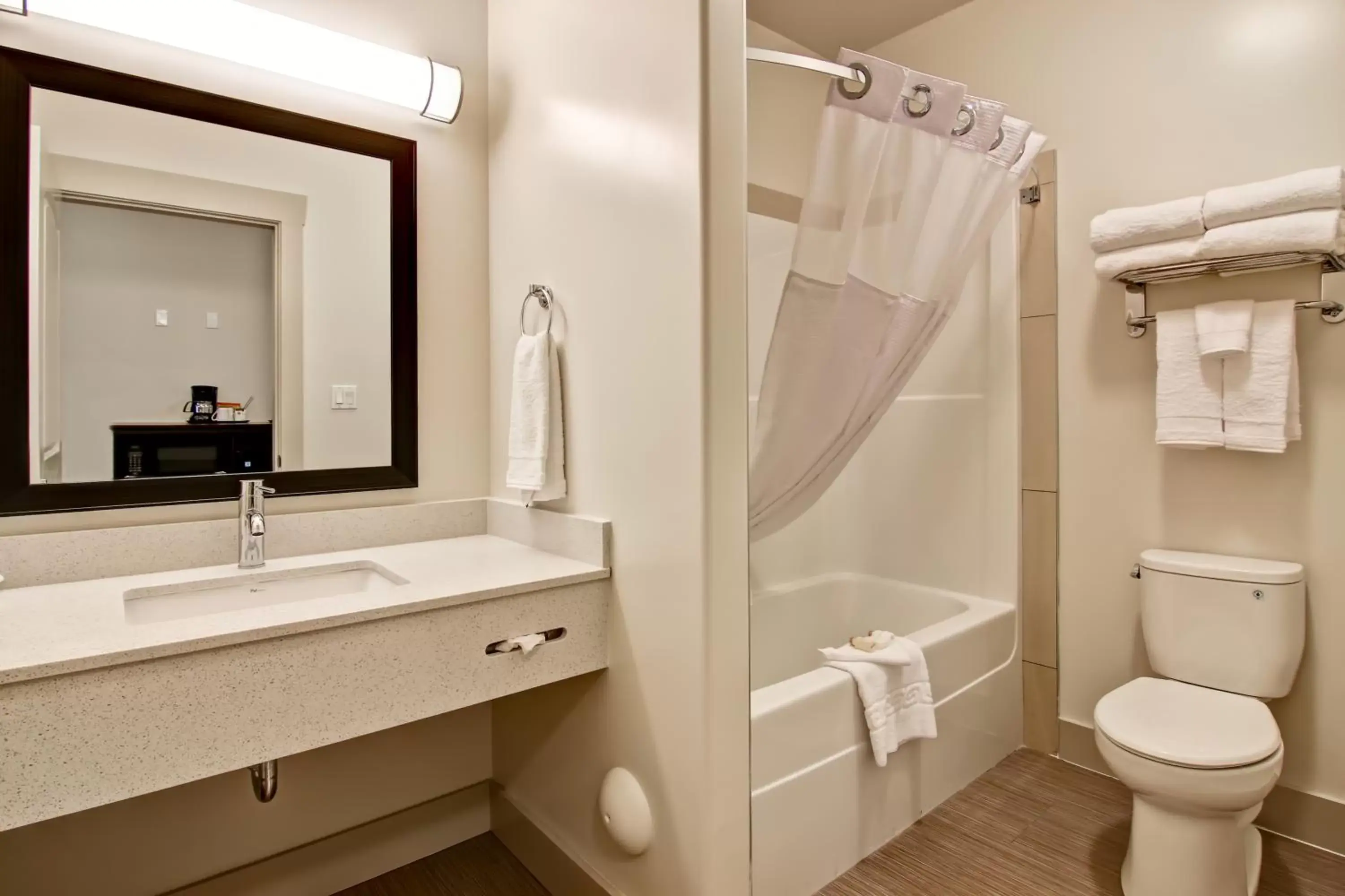 Shower, Bathroom in Chateau Nova Yellowknife