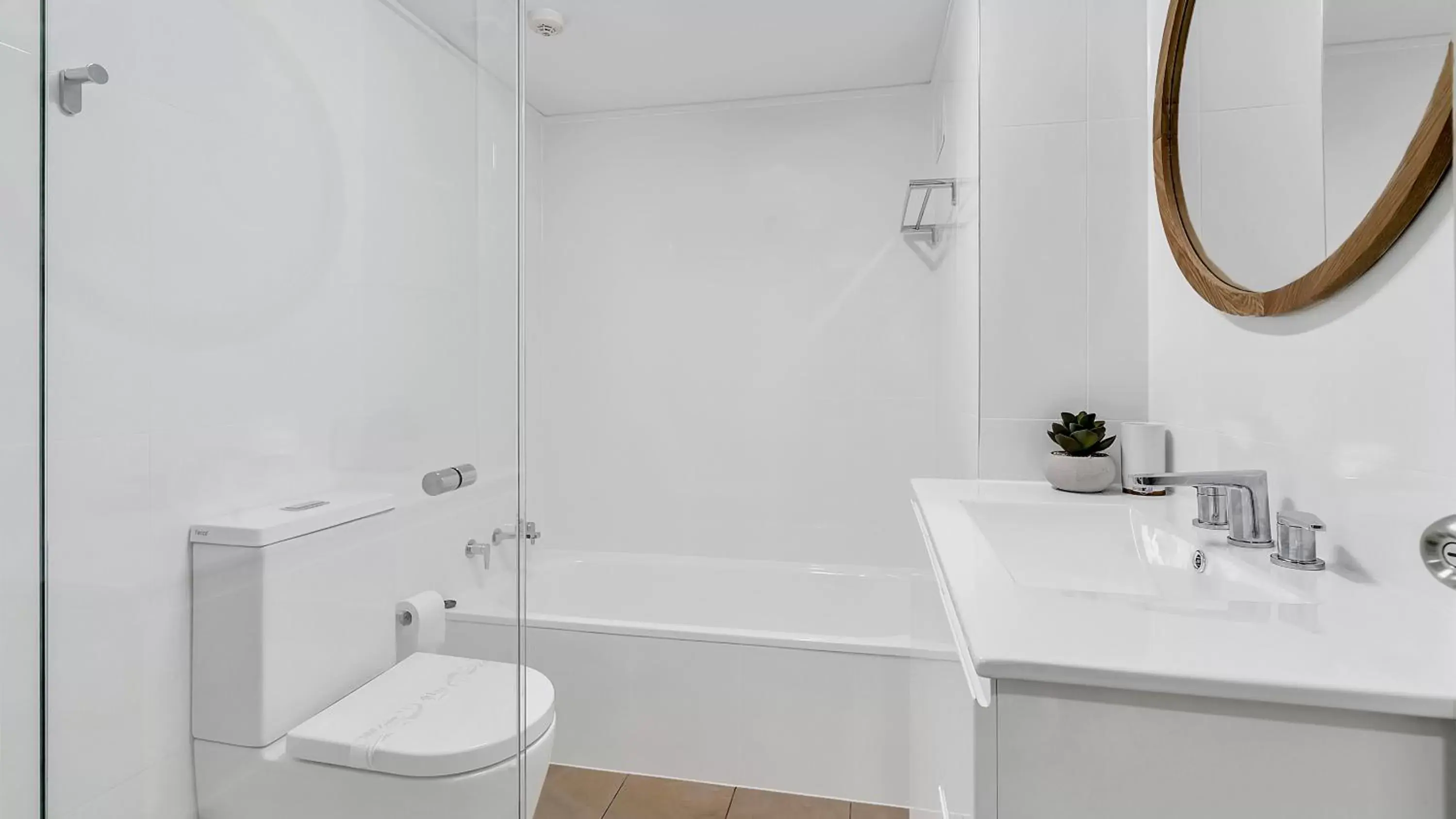 Bathroom in Tradewinds Apartments