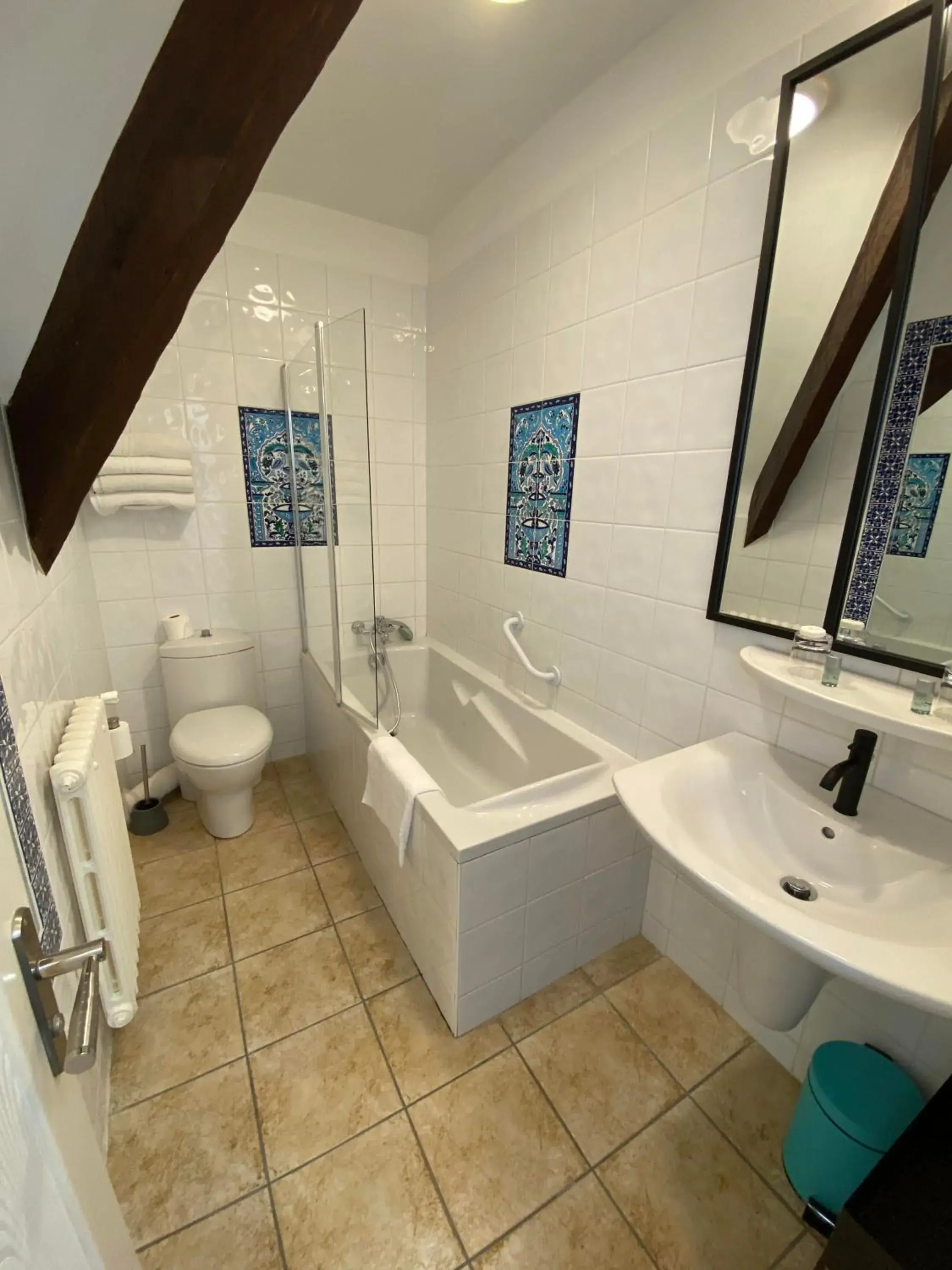 Bathroom in Hôtel Le Lichen De La Mer