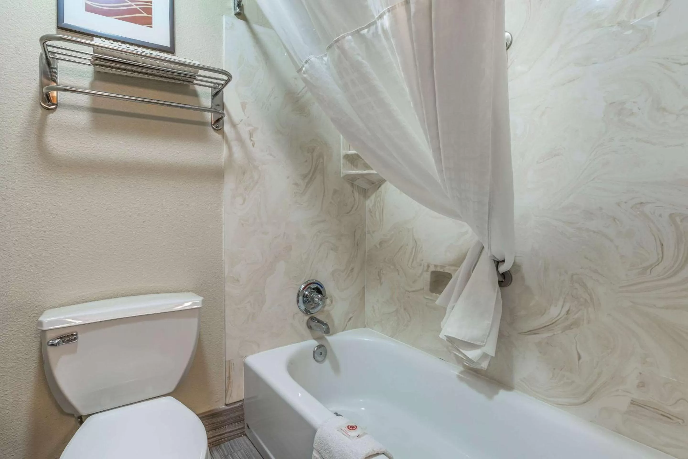 King Suite with Balcony and Wet Bar - Non-Smoking in Comfort Inn Lucky Lane