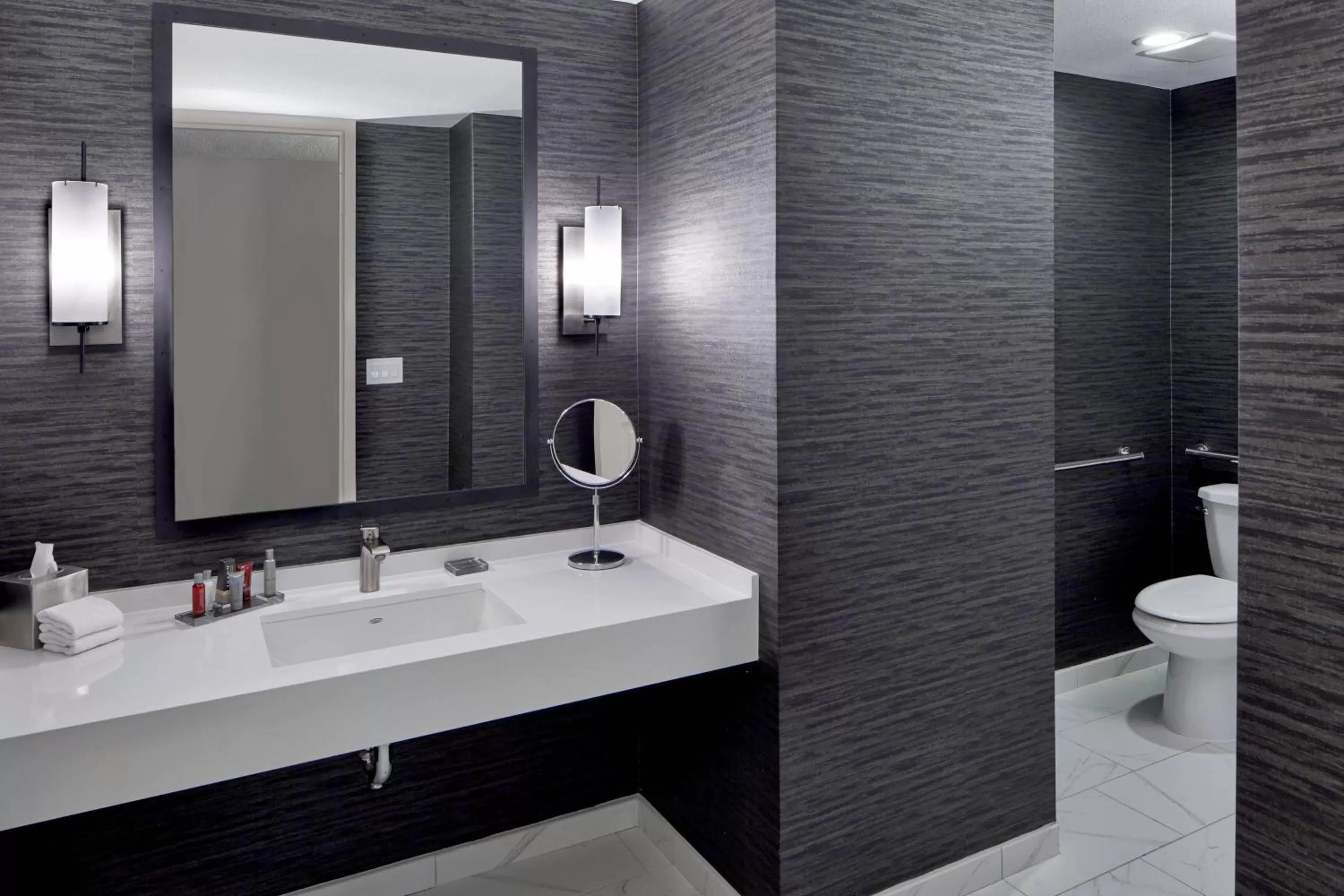 Bathroom in Dallas/Plano Marriott at Legacy Town Center