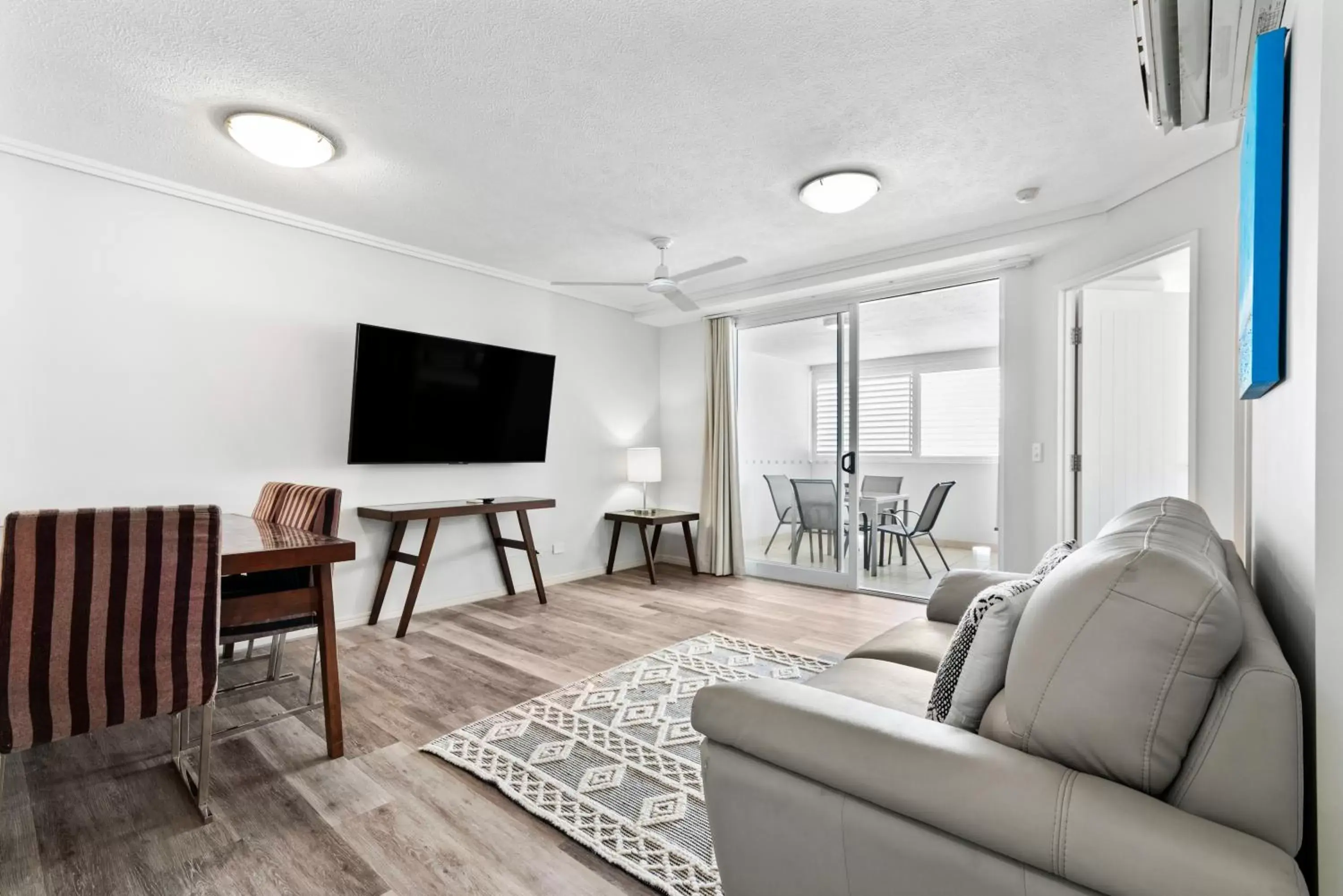 TV and multimedia, Seating Area in Cairns Central Plaza Apartment Hotel