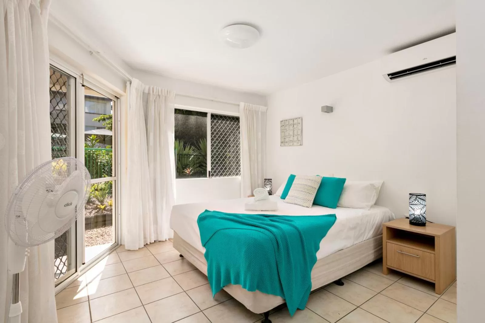 Bedroom, Bed in Reef Gateway Apartments