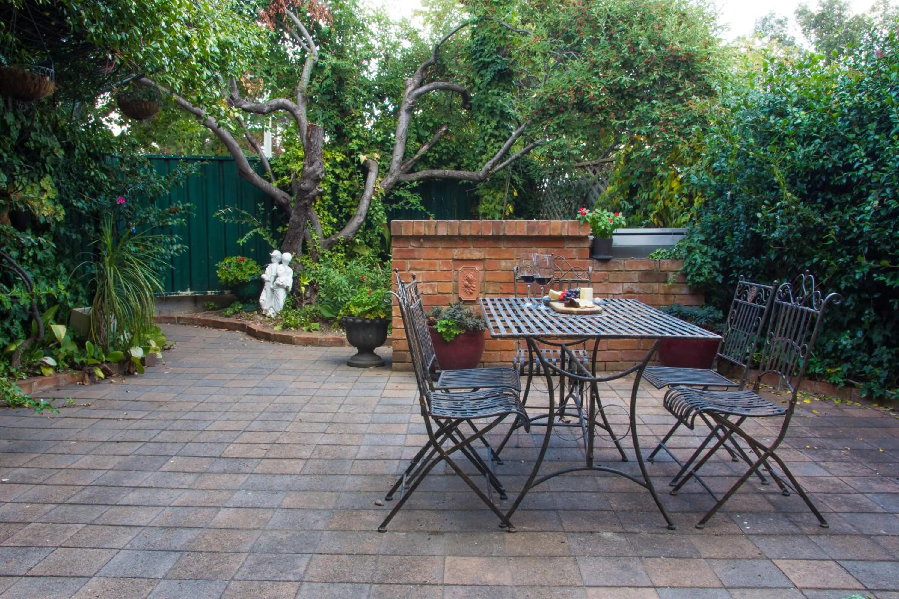 BBQ facilities in Bathurst Explorers Motel