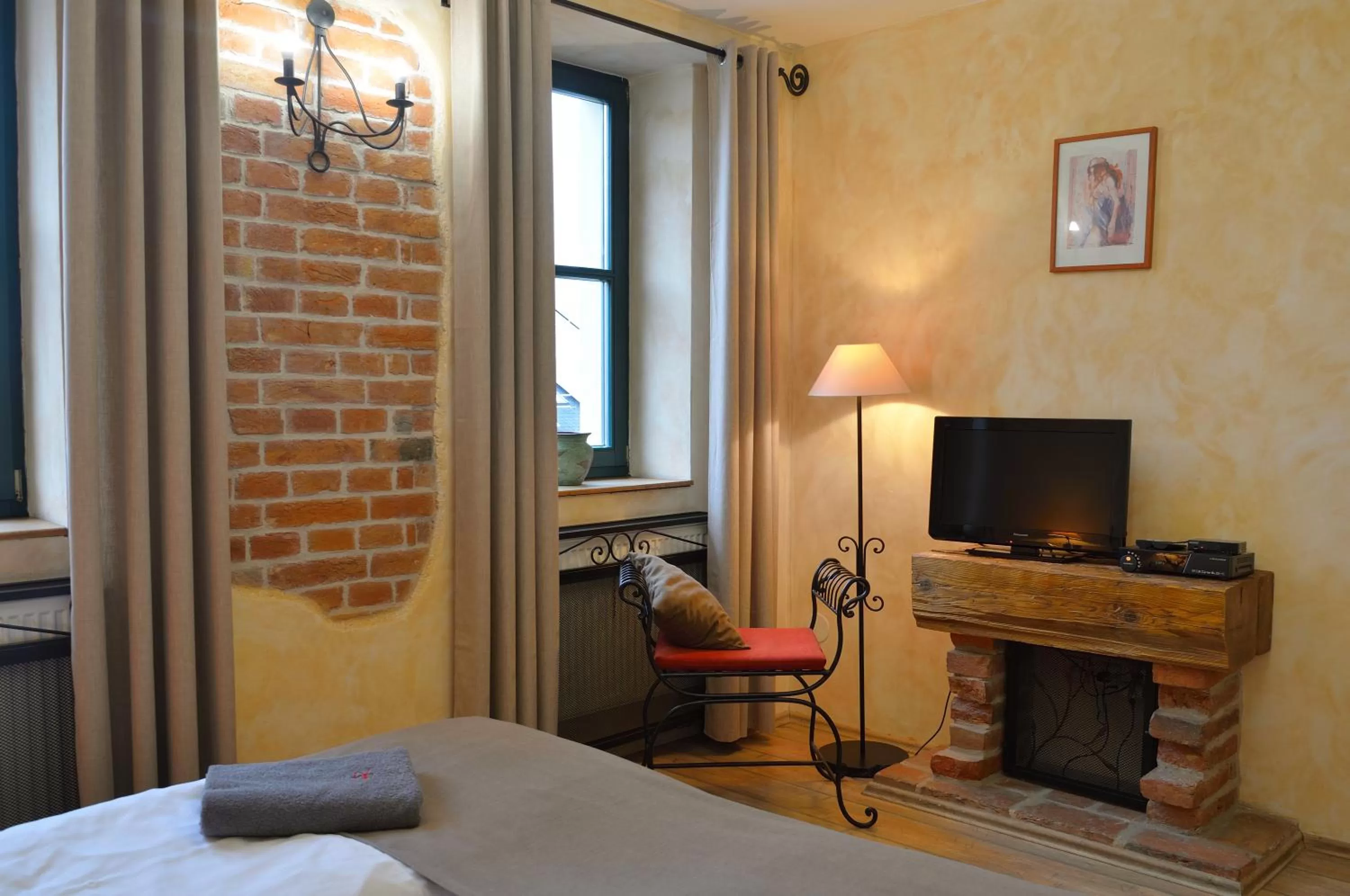 Bed in Hotel Via Ironia