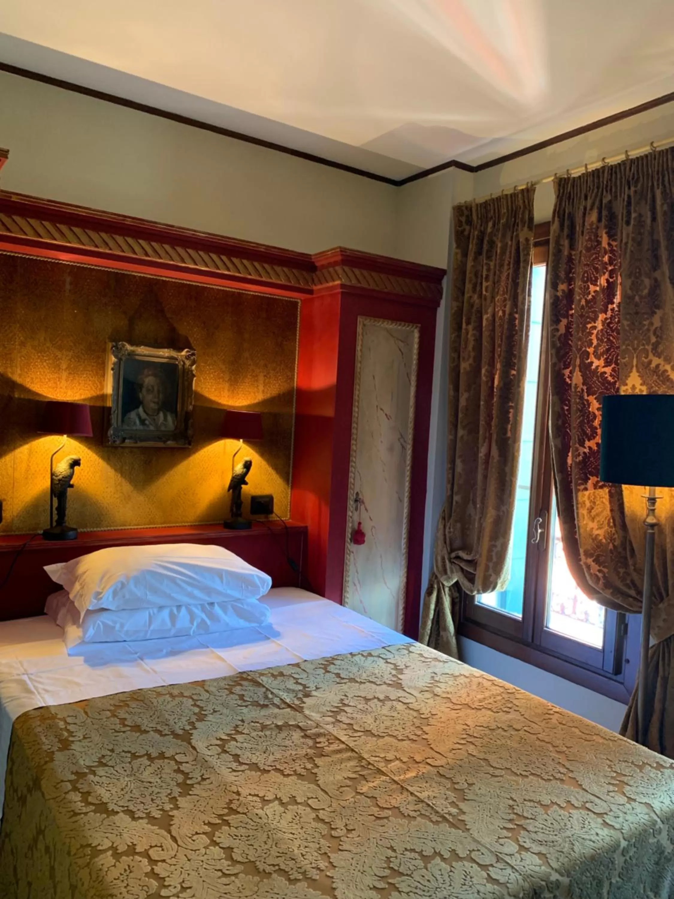 Bed in Hotel La Calcina