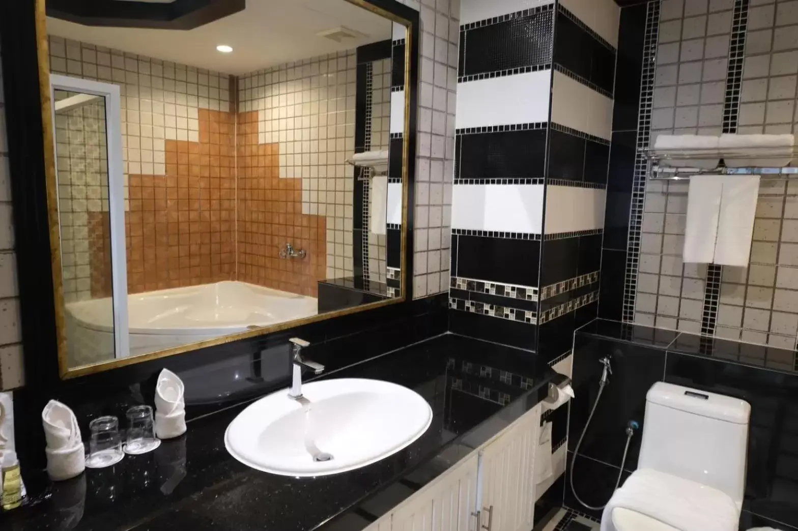 Shower, Bathroom in KTK Pattaya Hotel & Residence