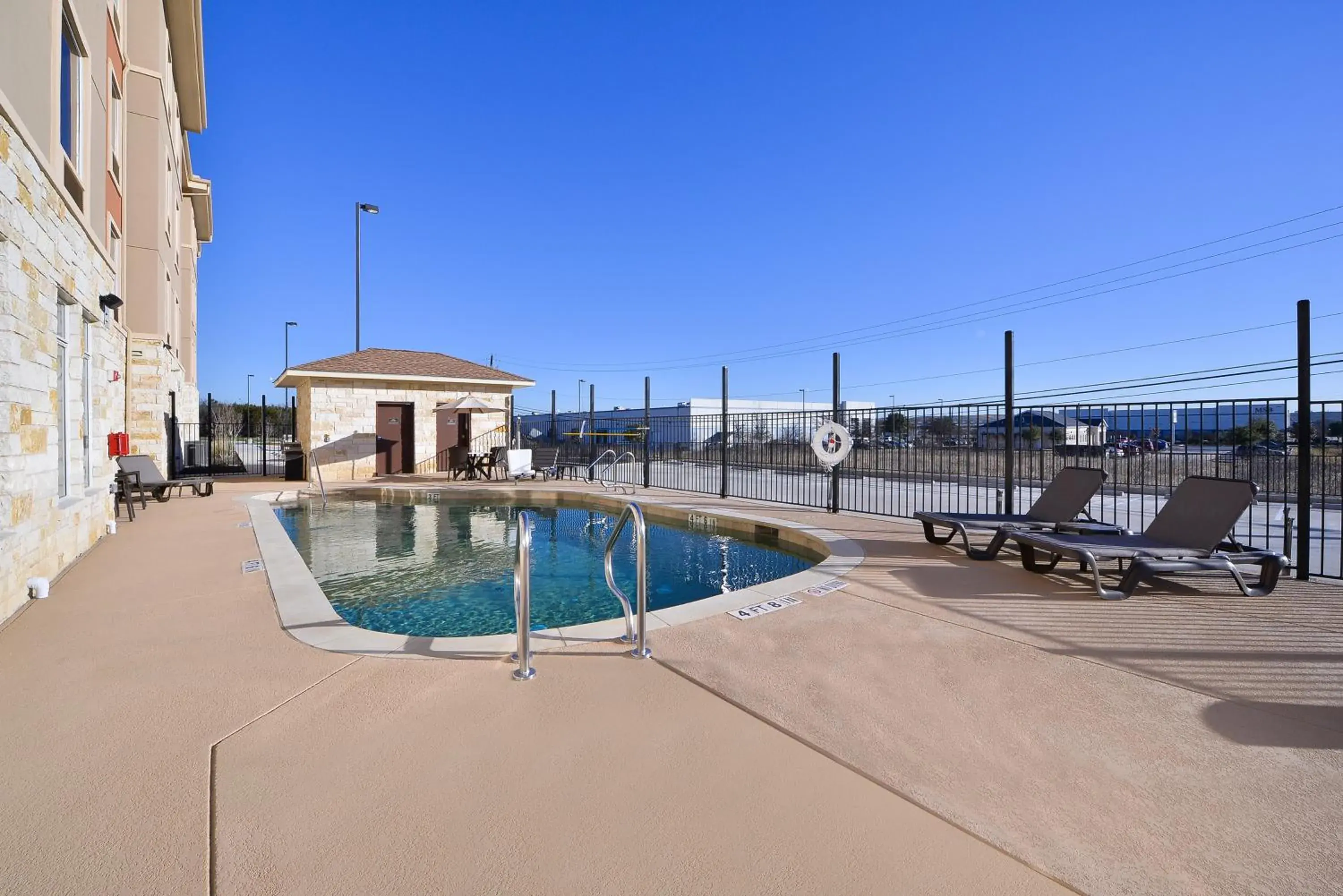 Swimming Pool in Sleep Inn & Suites Austin – Tech Center