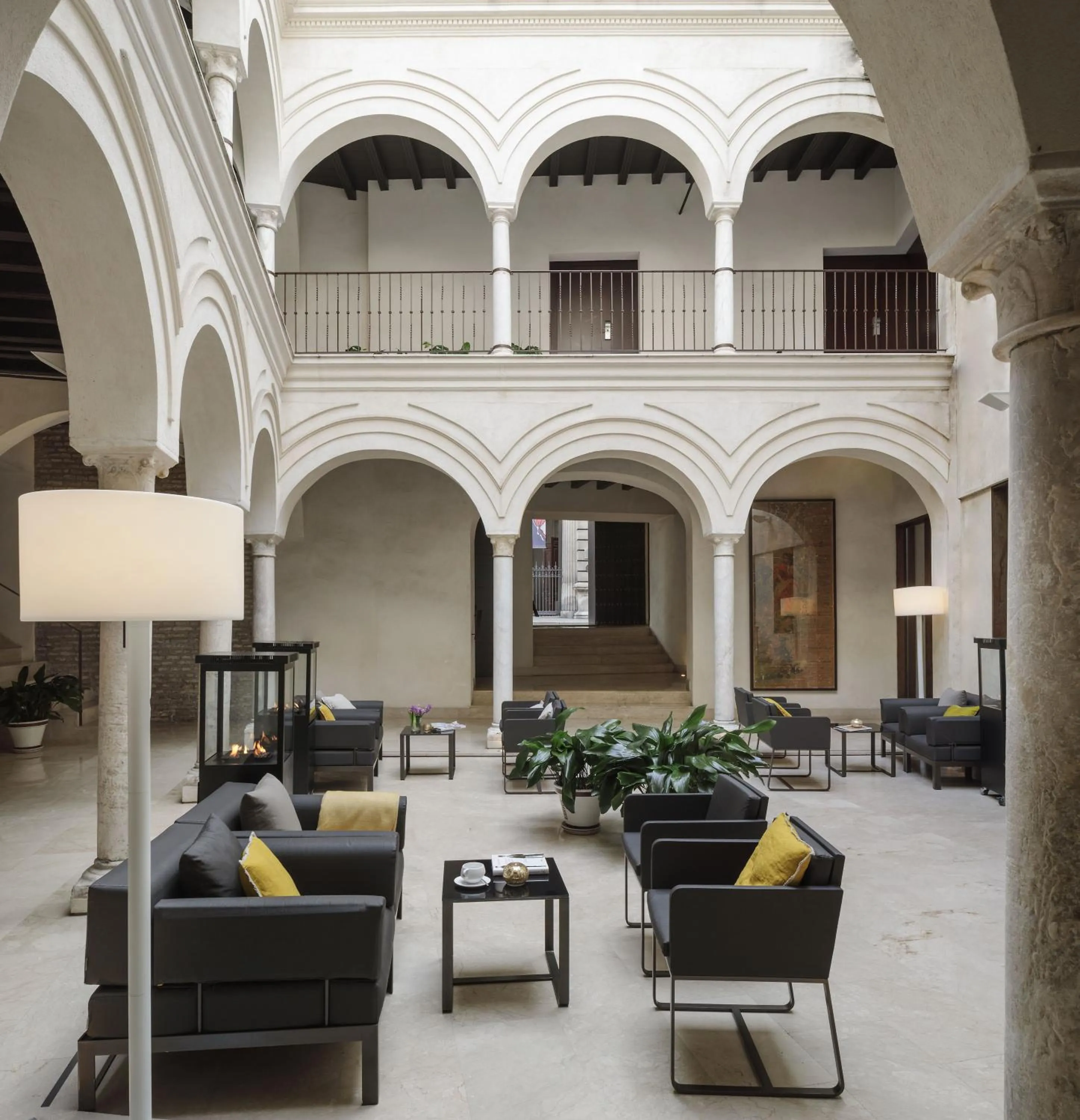 Patio in Hotel Posada del Lucero