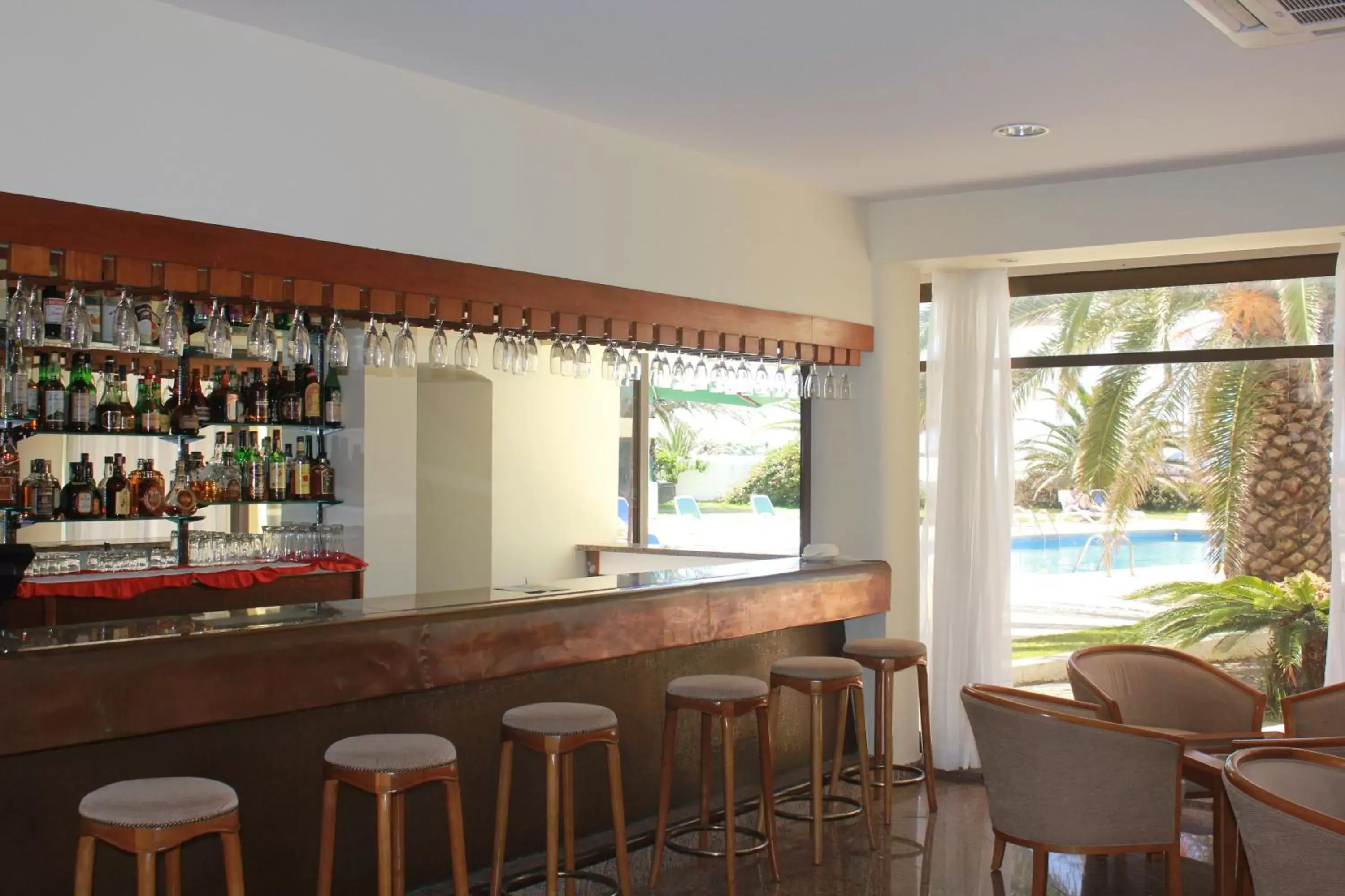 Day, Lounge/Bar in Hotel Caravelas