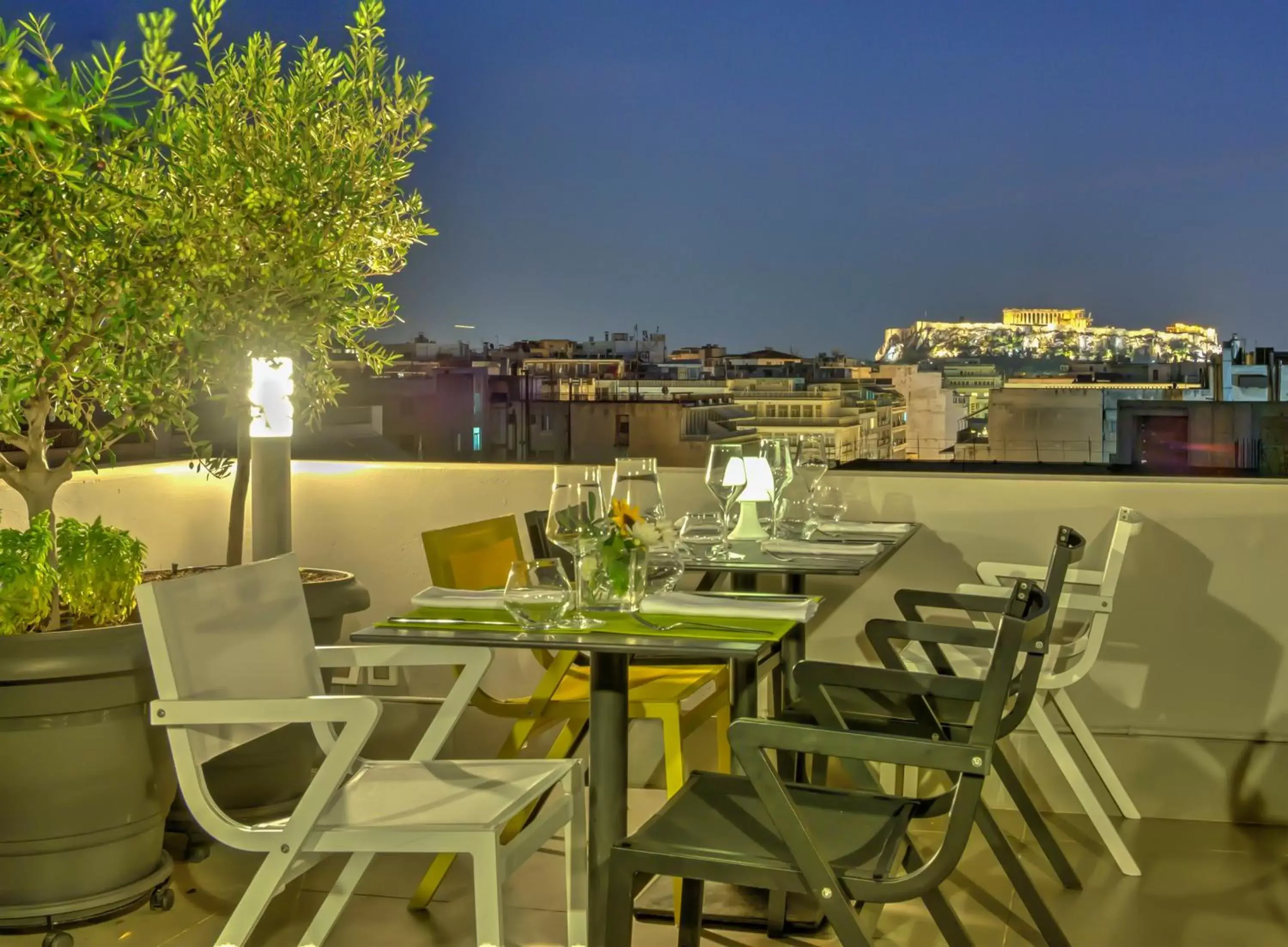 Patio, Restaurant/Places to Eat in Polis Grand Hotel