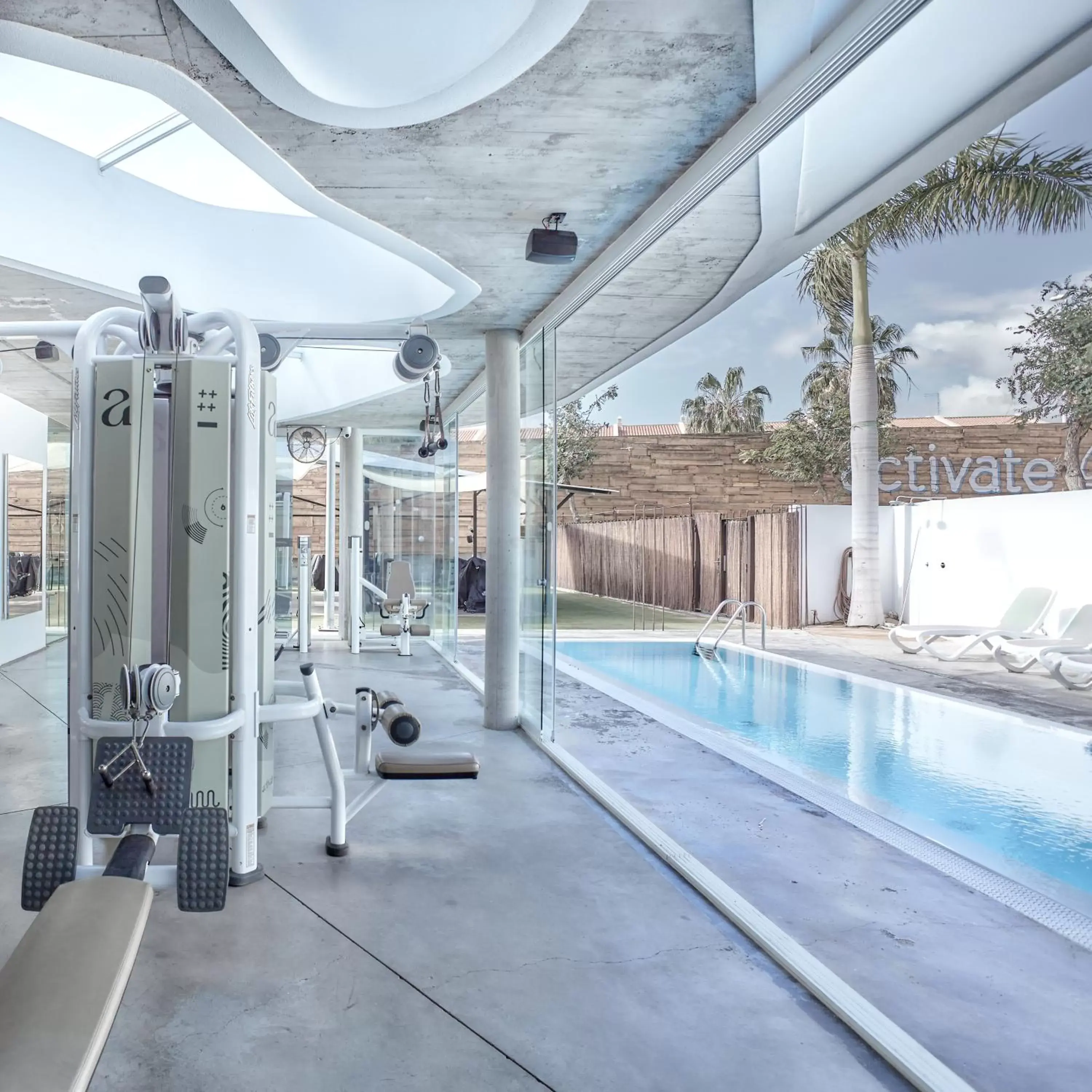 Fitness centre/facilities, Swimming Pool in Hotel Baobab Suites