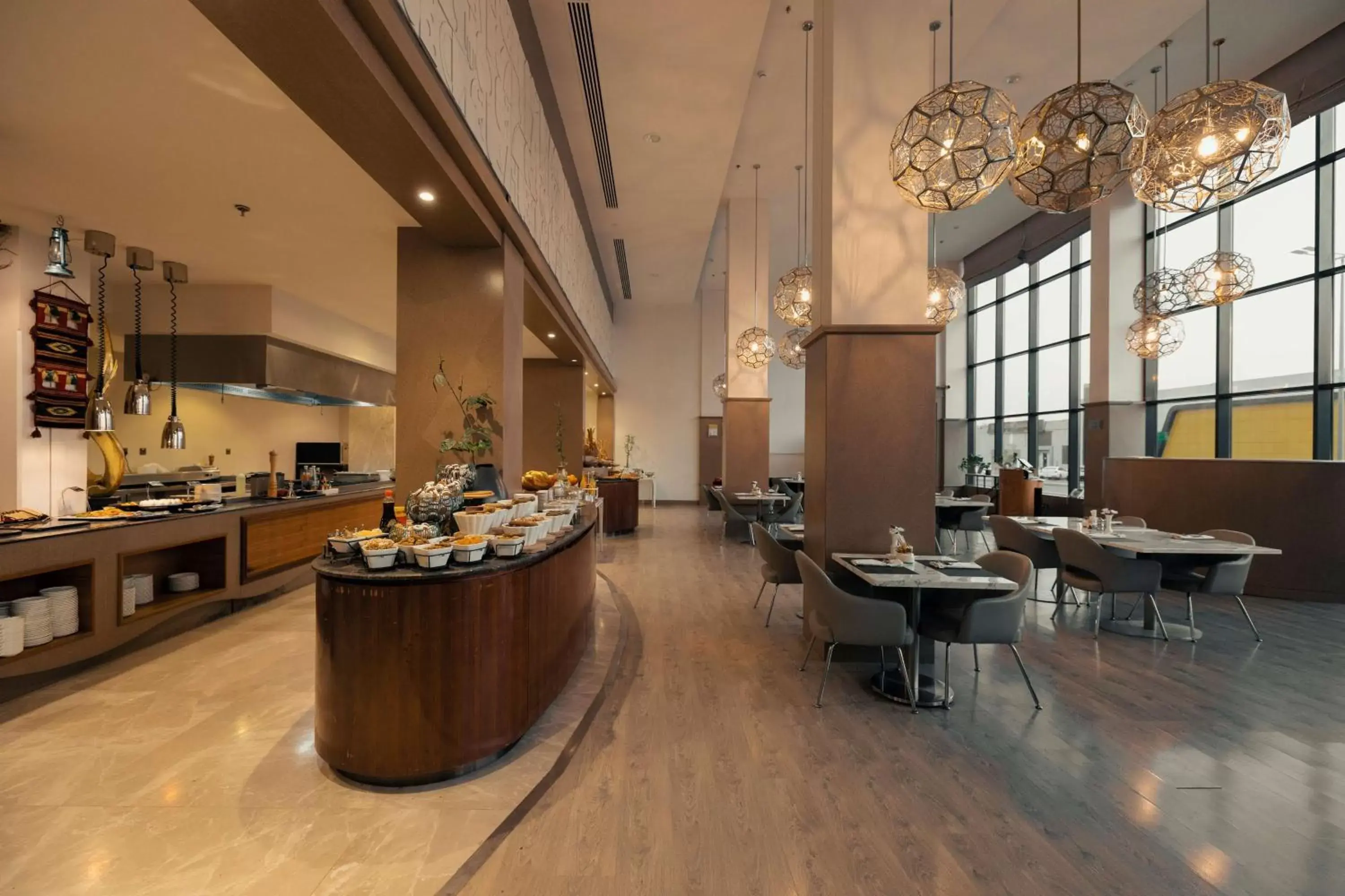 Restaurant/places to eat in Radisson Blu Hotel, Buraidah Restaurant/places to eat in Radisson Blu Hotel, Buraidah