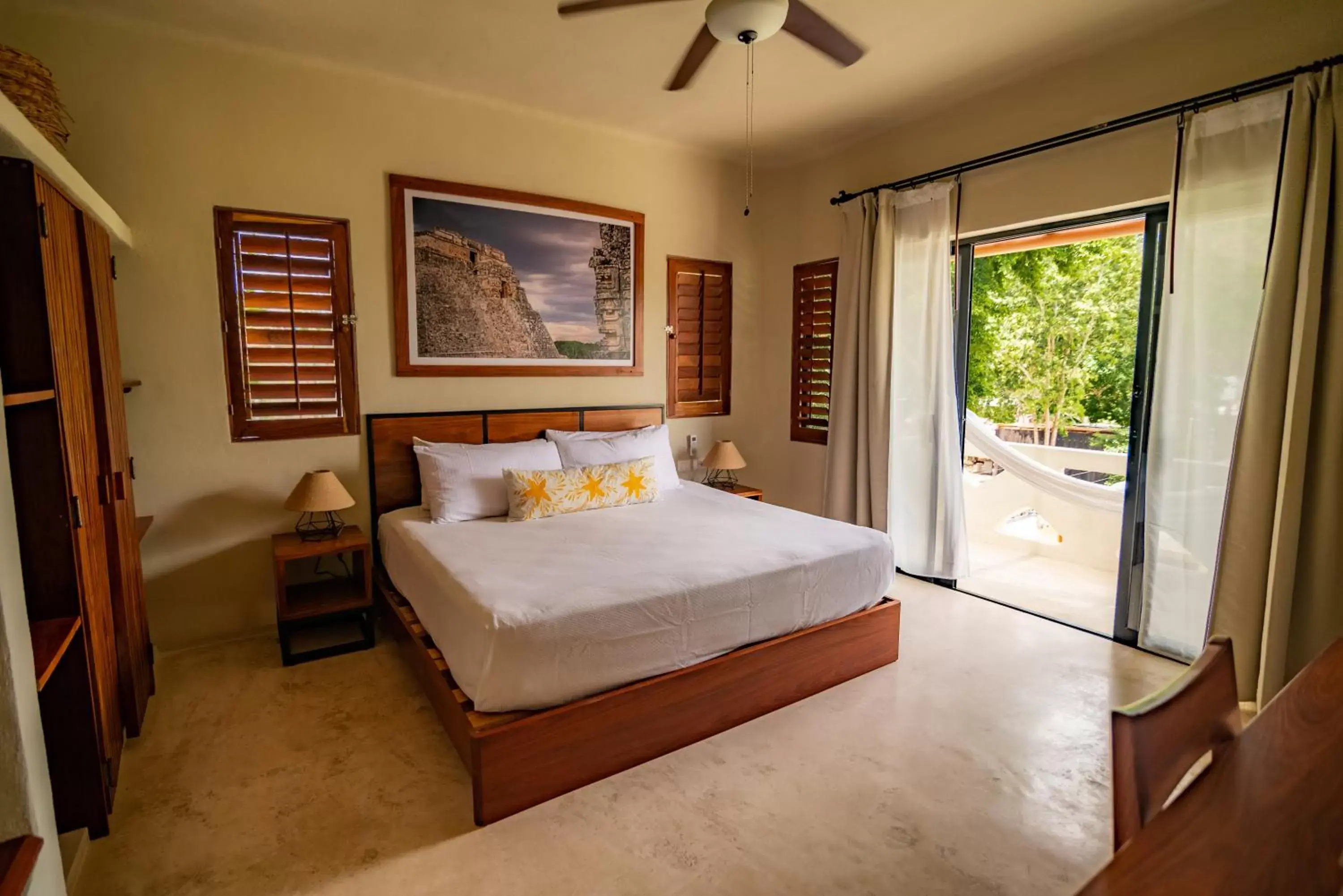 Bedroom, Bed in Blue Palm Bacalar