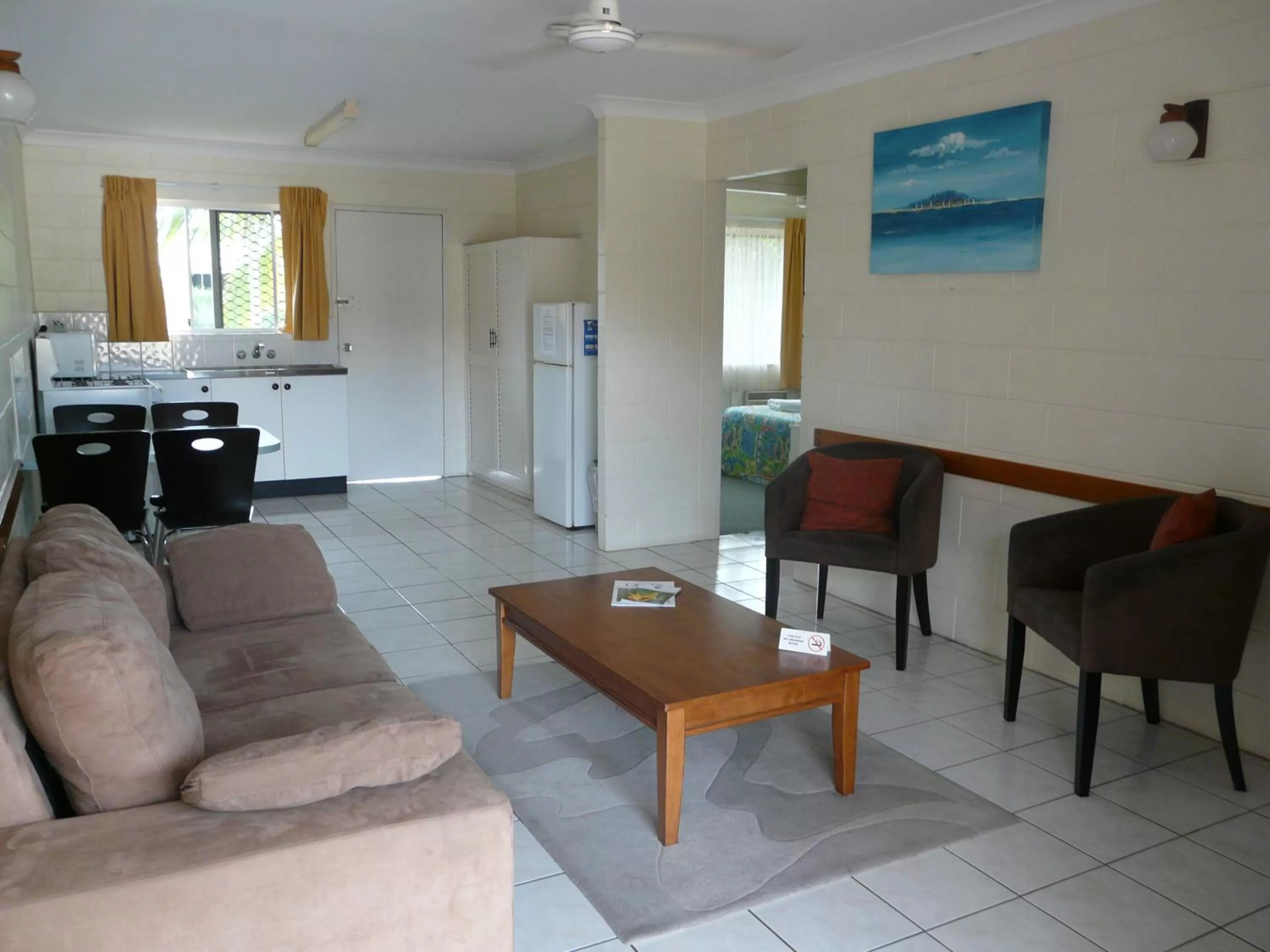 Photo of the whole room in Oasis Inn Apartments