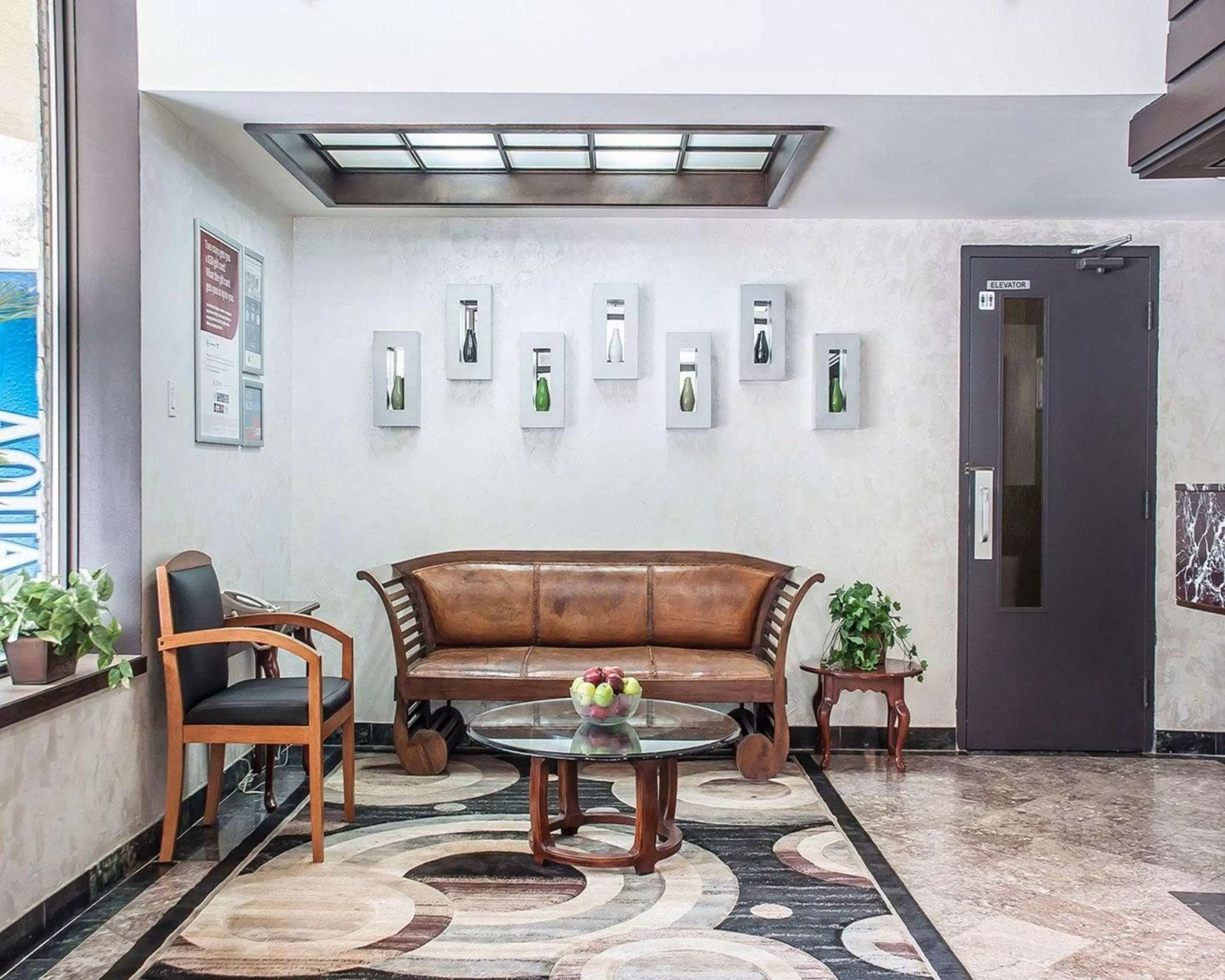 Lobby or reception in Quality Hotel Fallsview Cascade