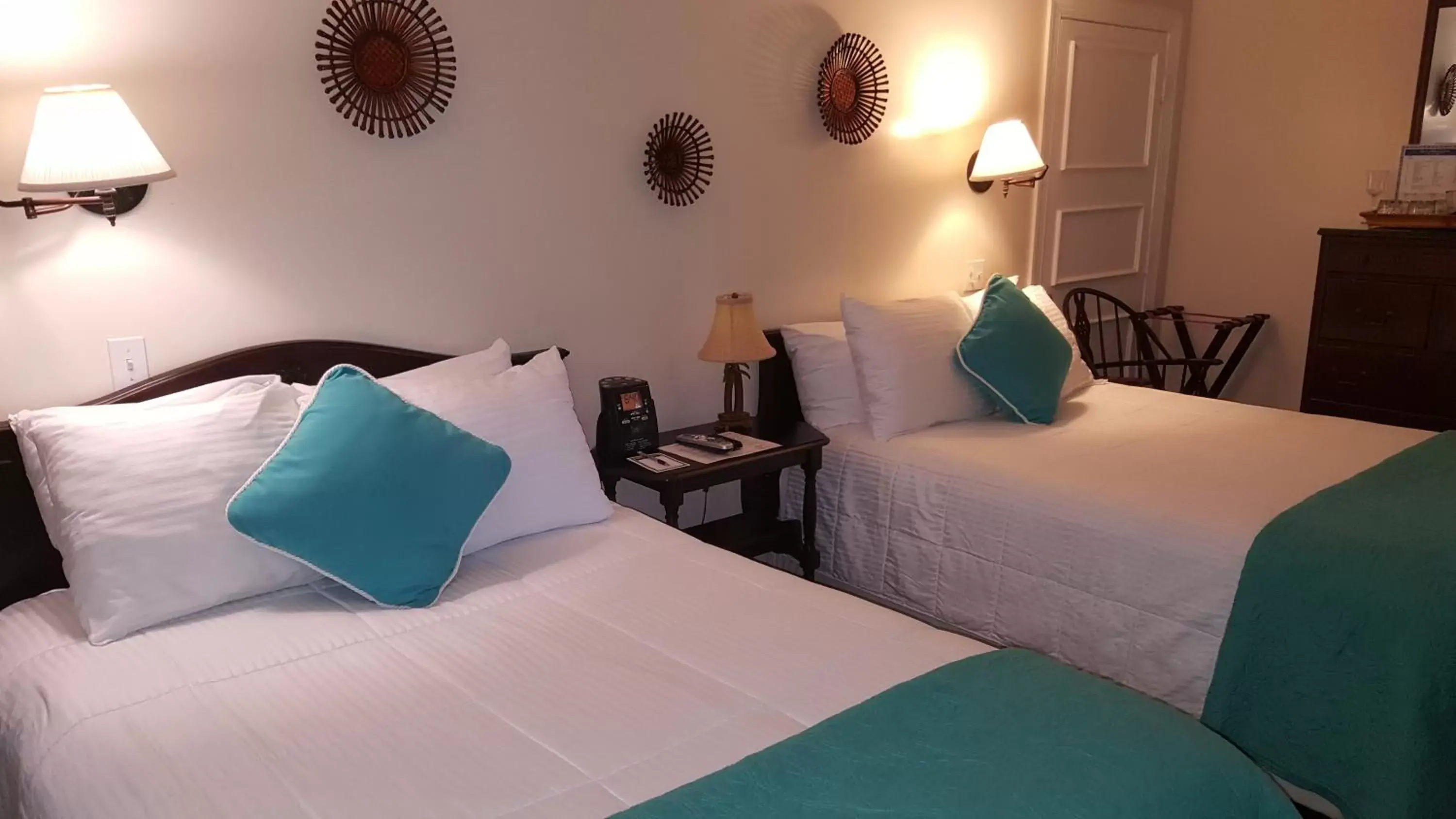 Photo of the whole room, Room Photo in The Caribbean Court Boutique Hotel