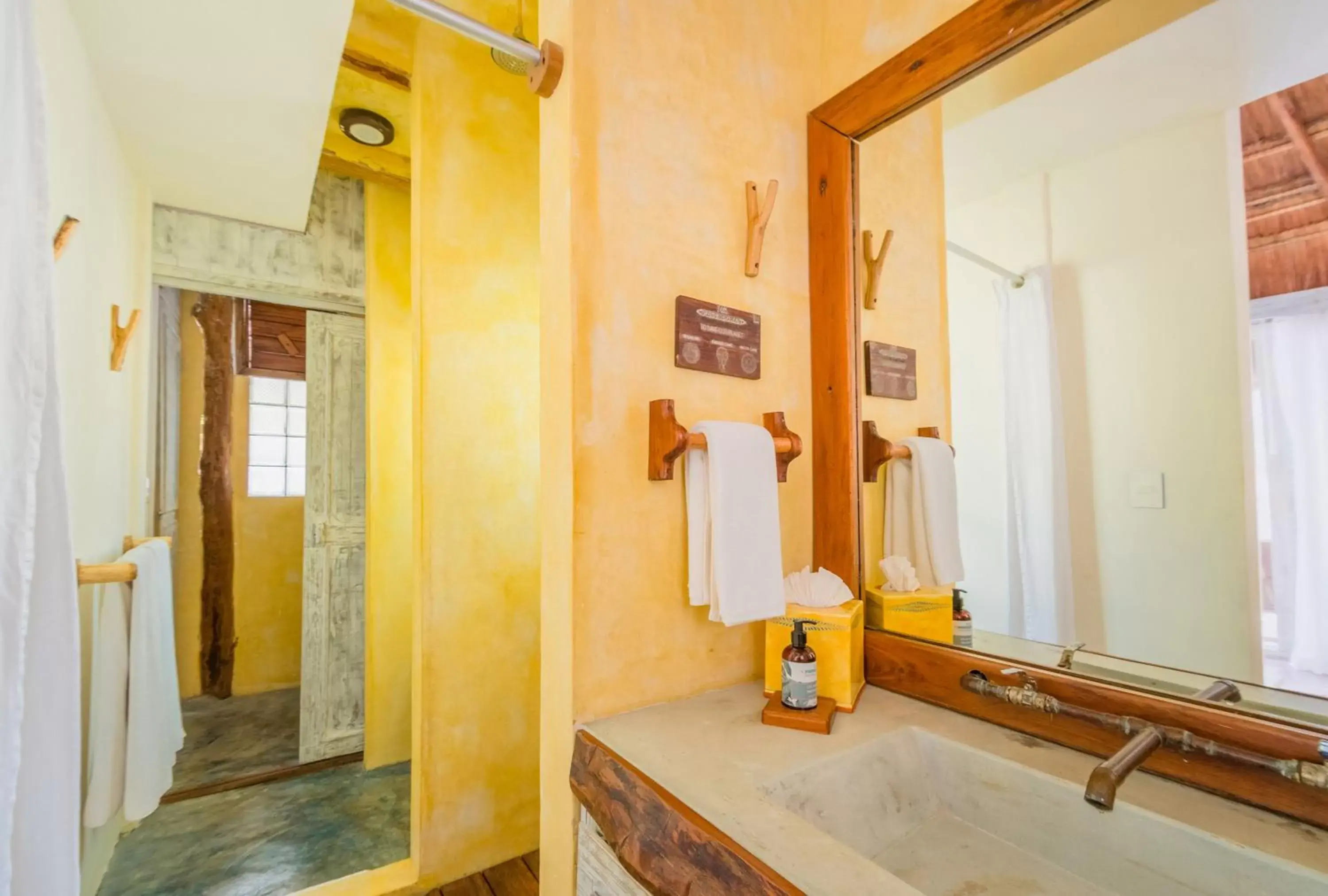 Bathroom in Villa Pescadores Tulum