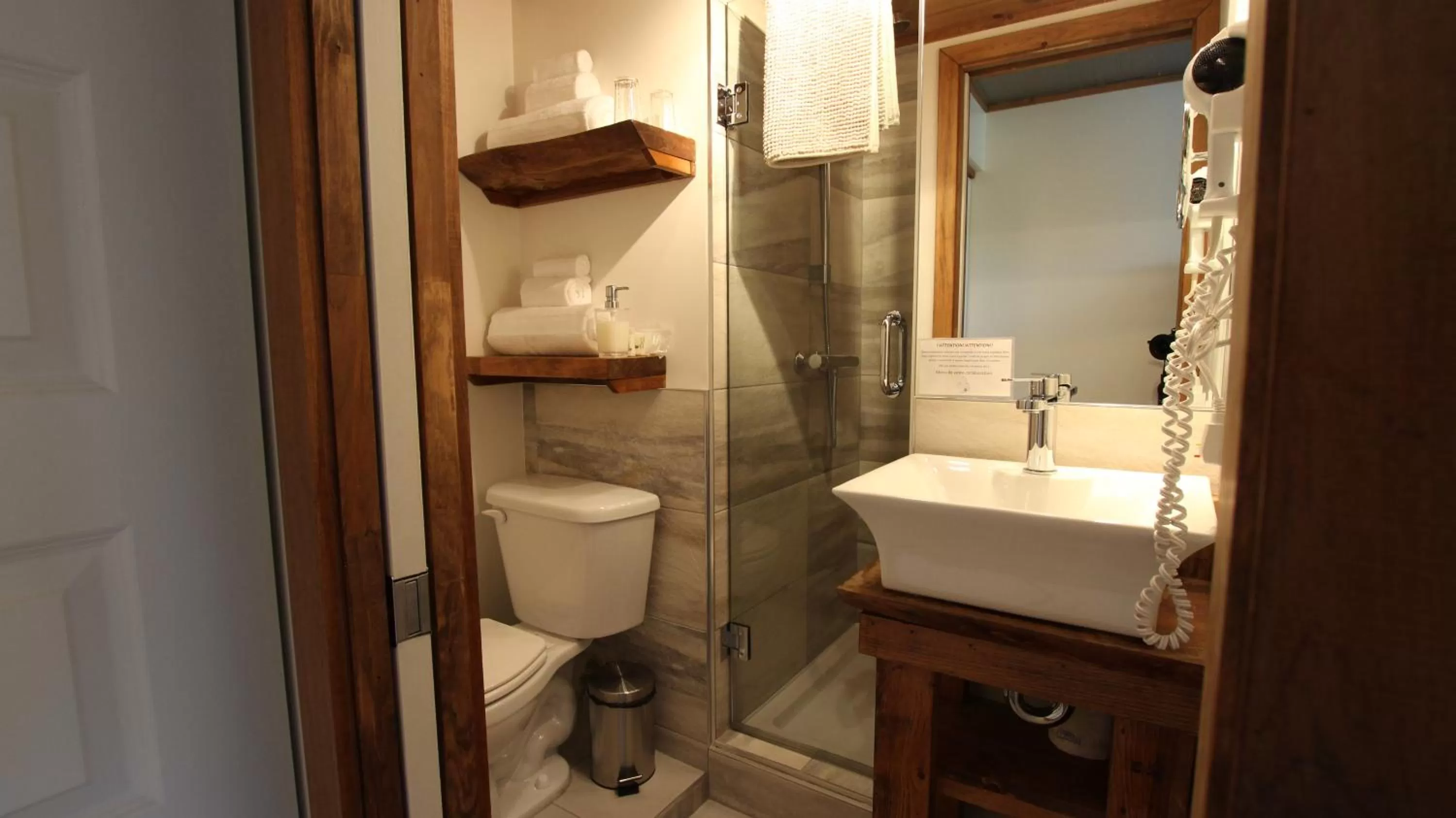 Bathroom in Gîte du Haut des Arbres