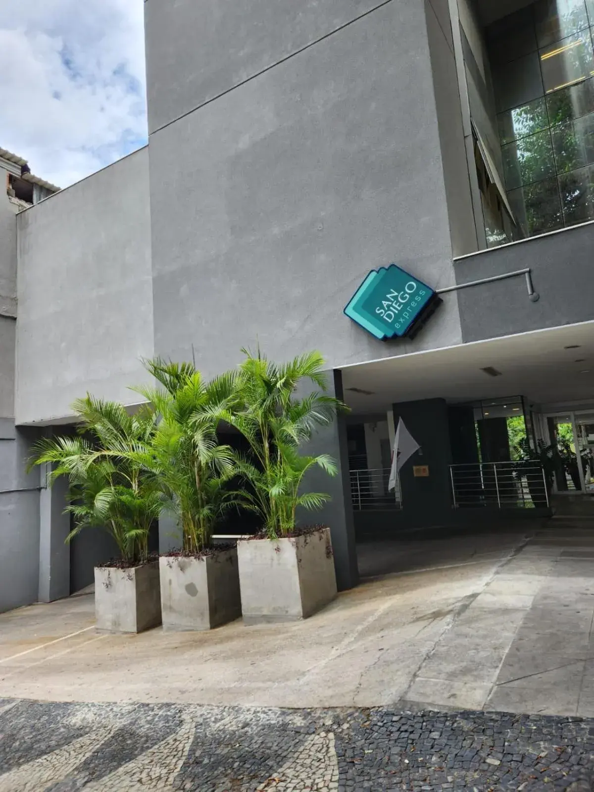 Property building in San Diego Express Barro Preto Property building in San Diego Express Barro Preto